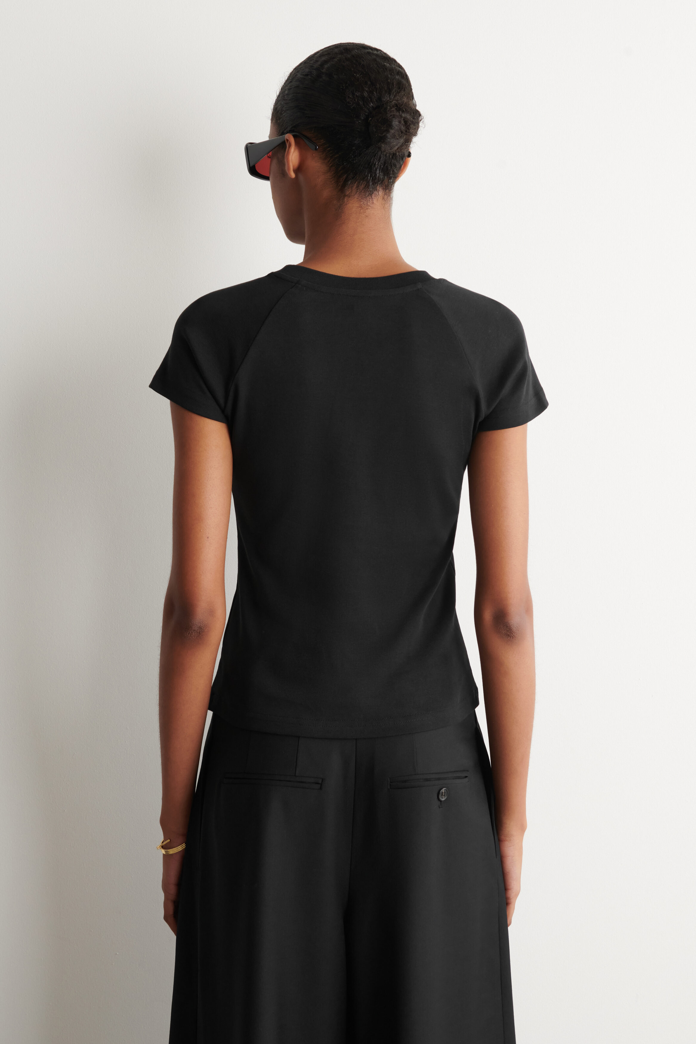 SLIM COTTON RAGLAN T-SHIRT - BLACK