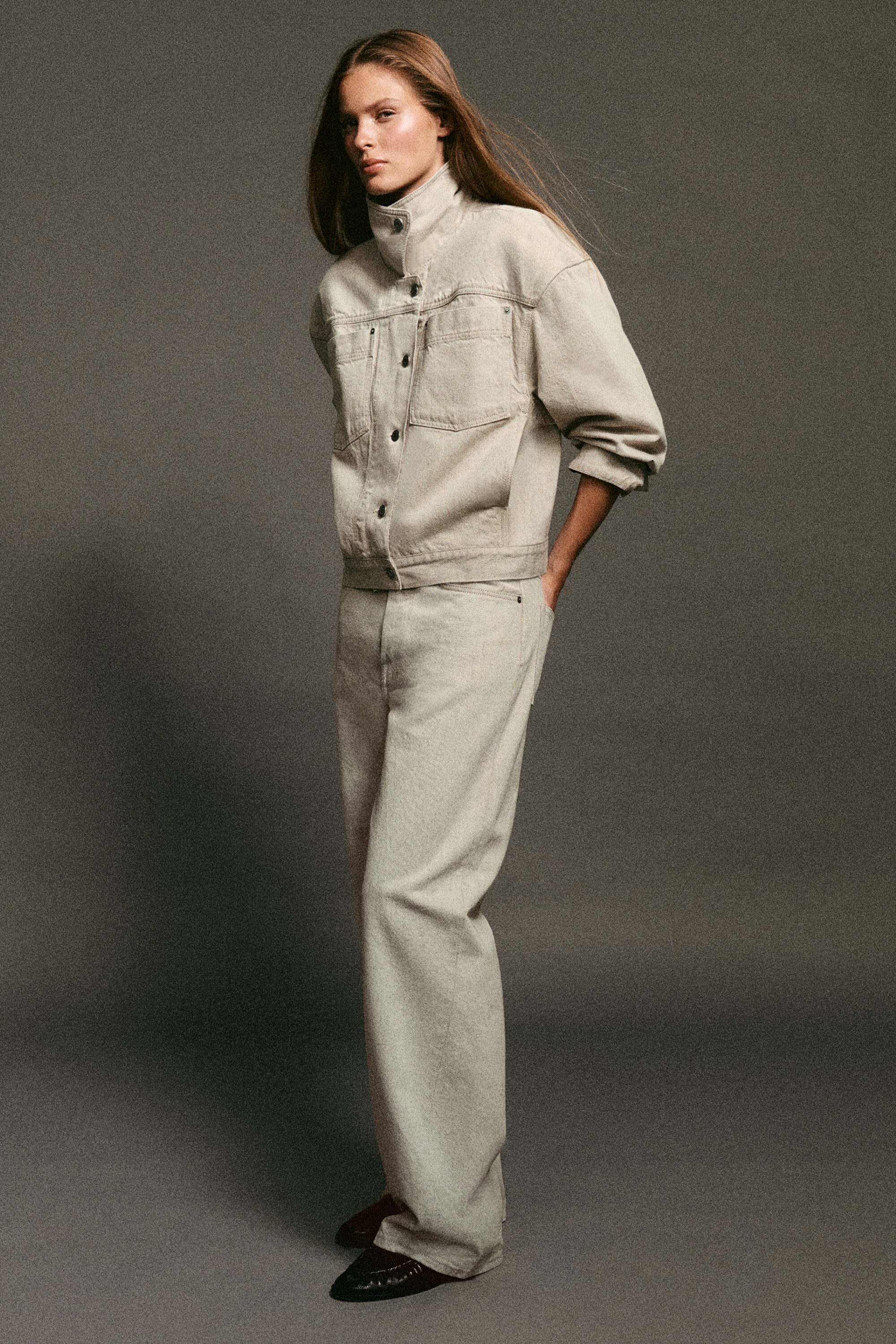 FACADE STRAIGHT-LEG JEANS - TAUPE