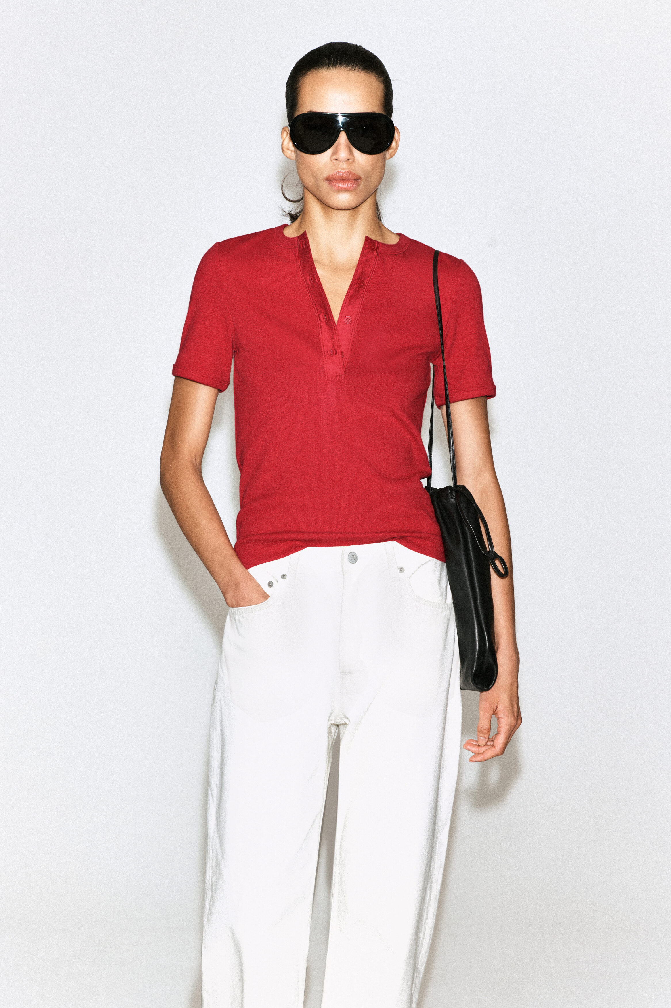RIBBED HENLEY T-SHIRT - RED