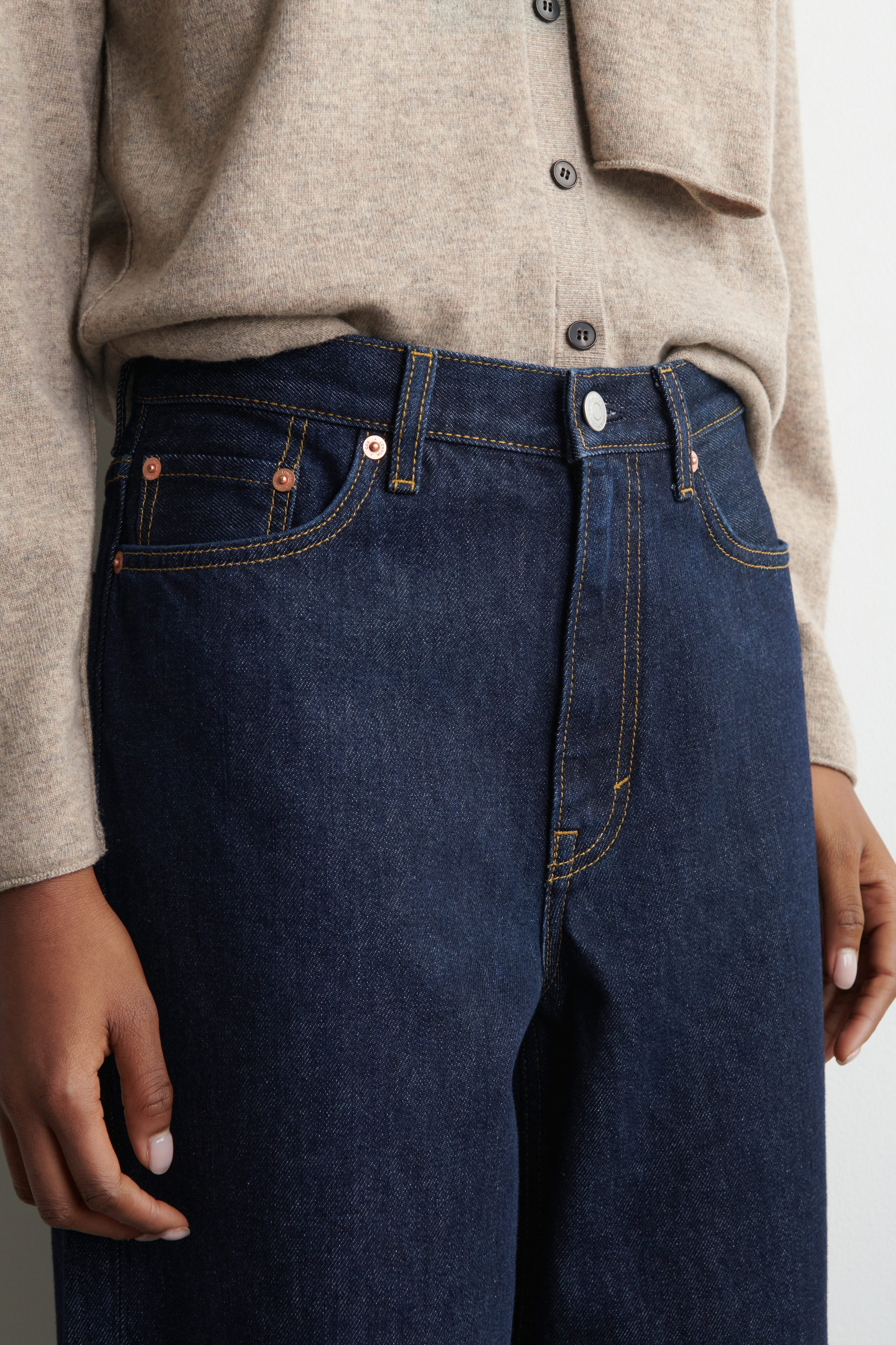 ARCH TAPERED JEANS - INDIGO