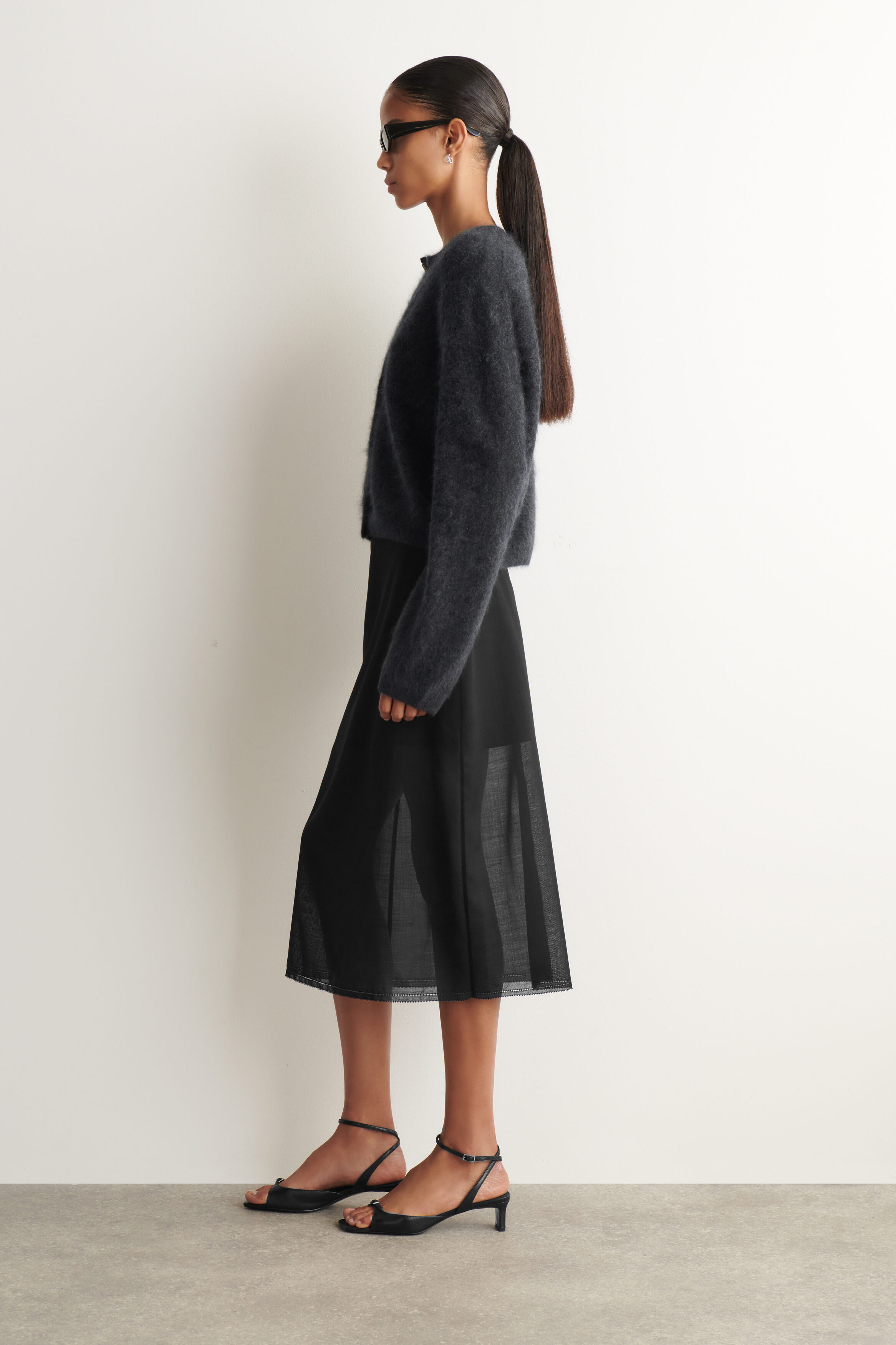 BRUSHED-CASHMERE CREW-NECK CARDIGAN - DARK GRAY