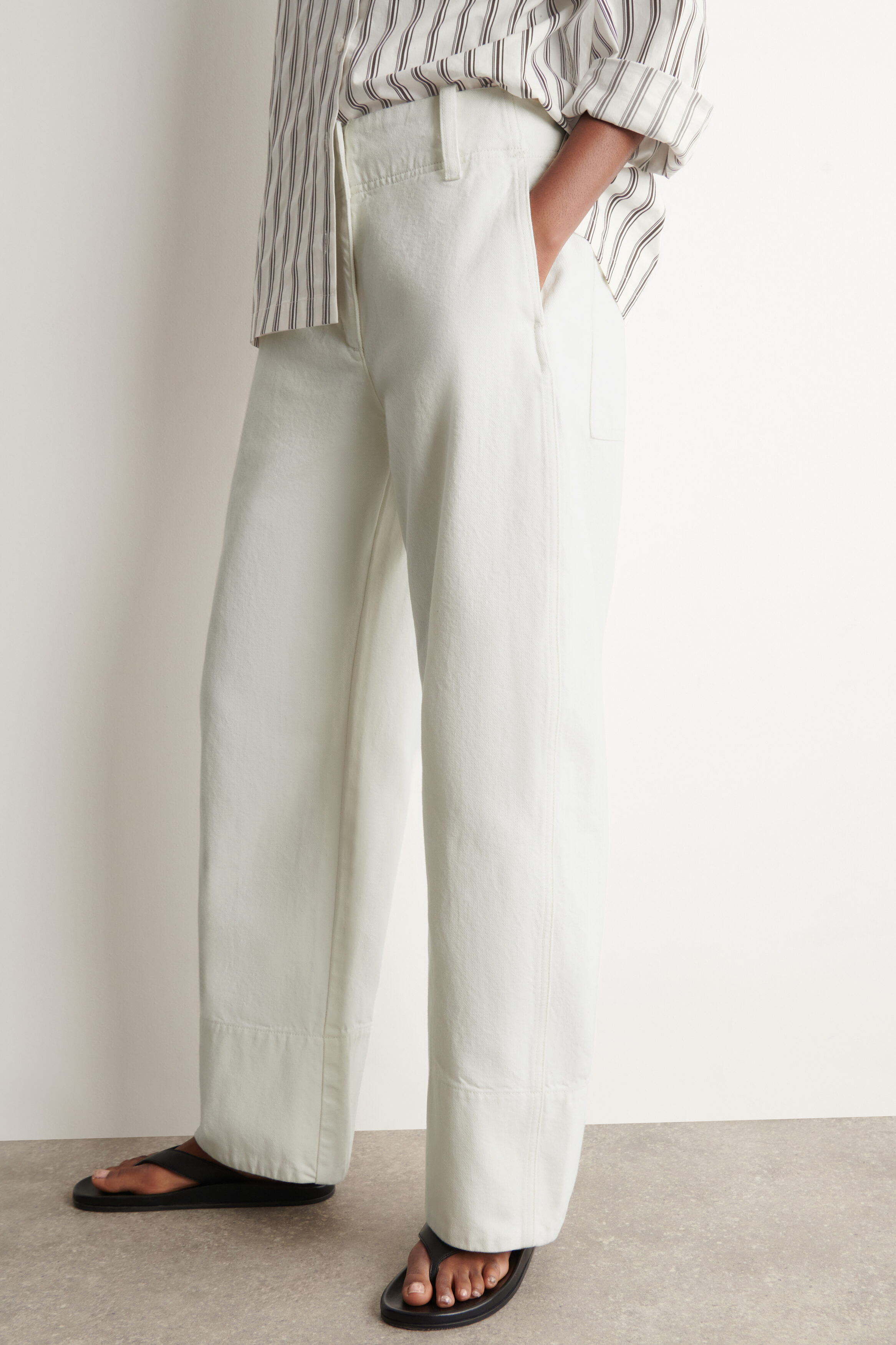 DENIM BARREL-LEG PANTS - WHITE