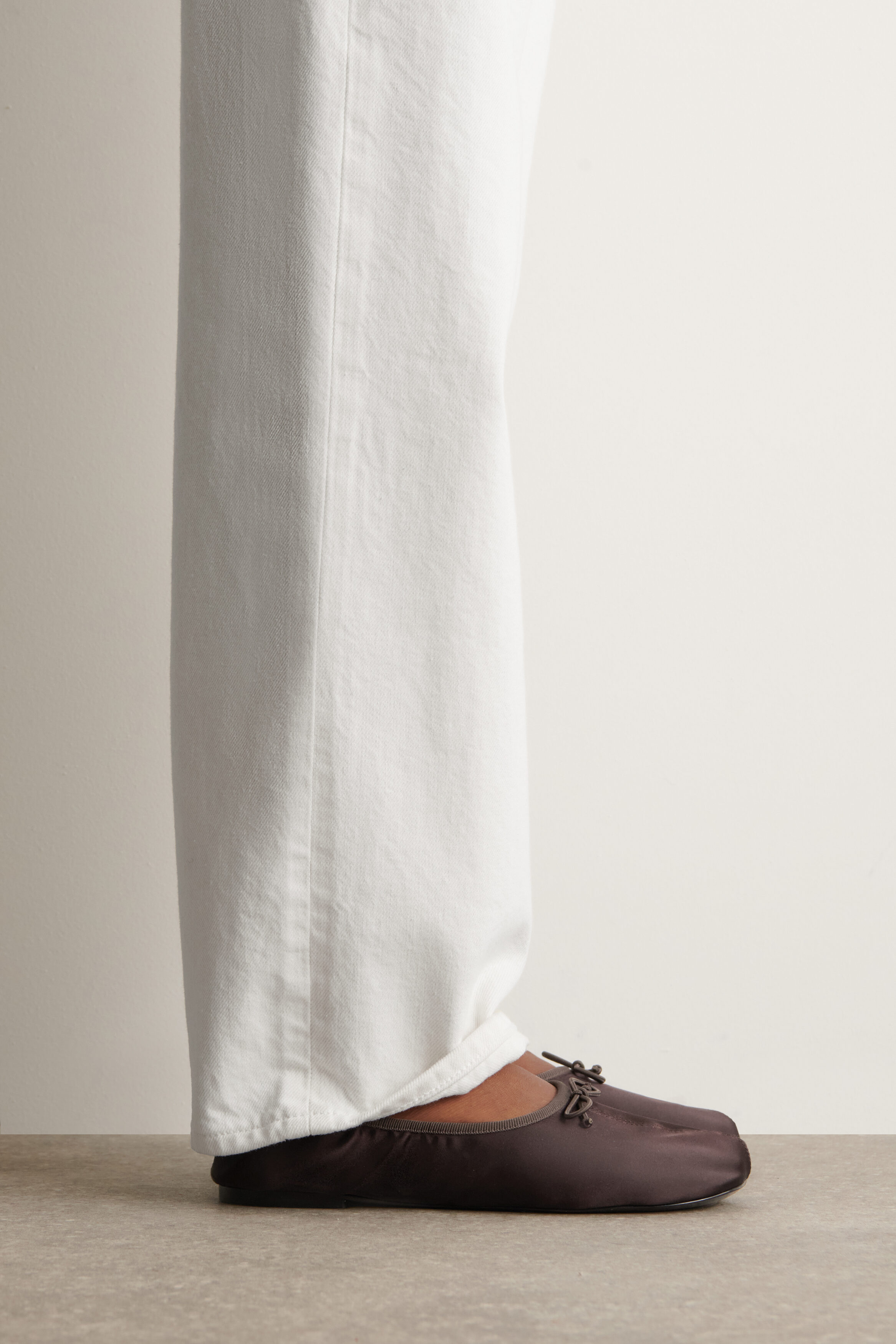 SATIN BALLET FLATS - CHOCOLATE