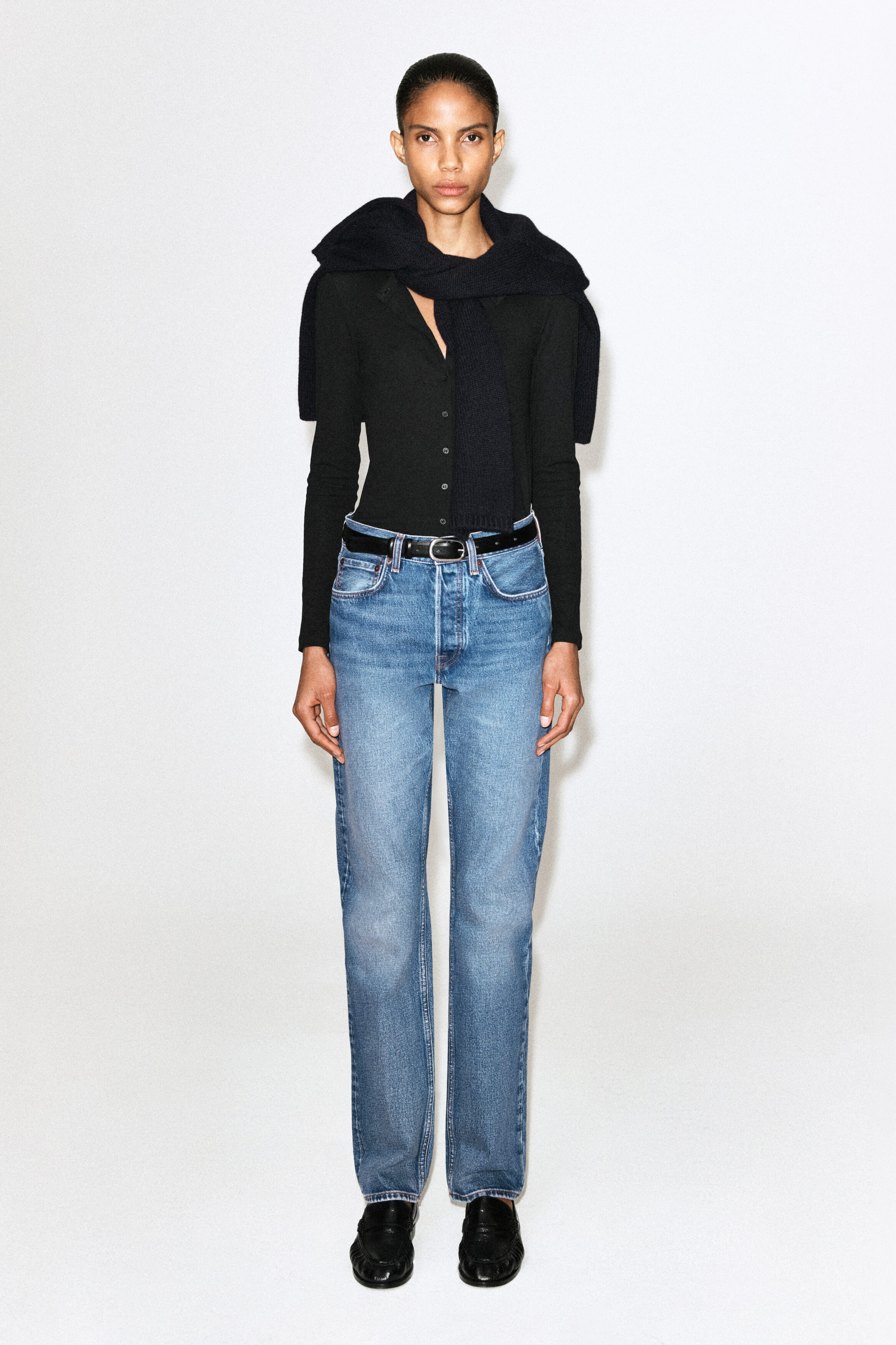 PIPELINE SLIM-LEG JEANS - BLUE