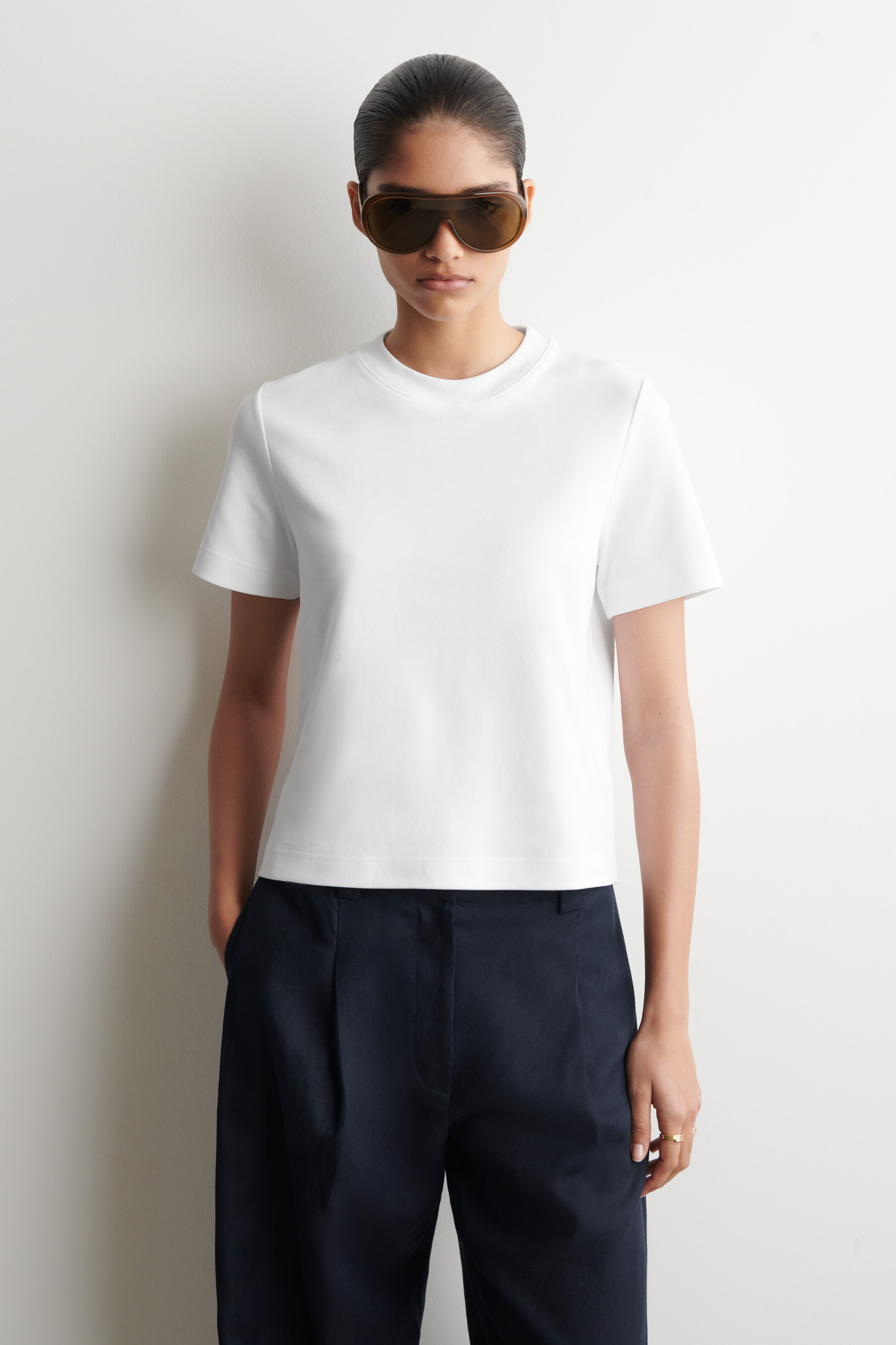 CLEAN CUT T-SHIRT - WHITE