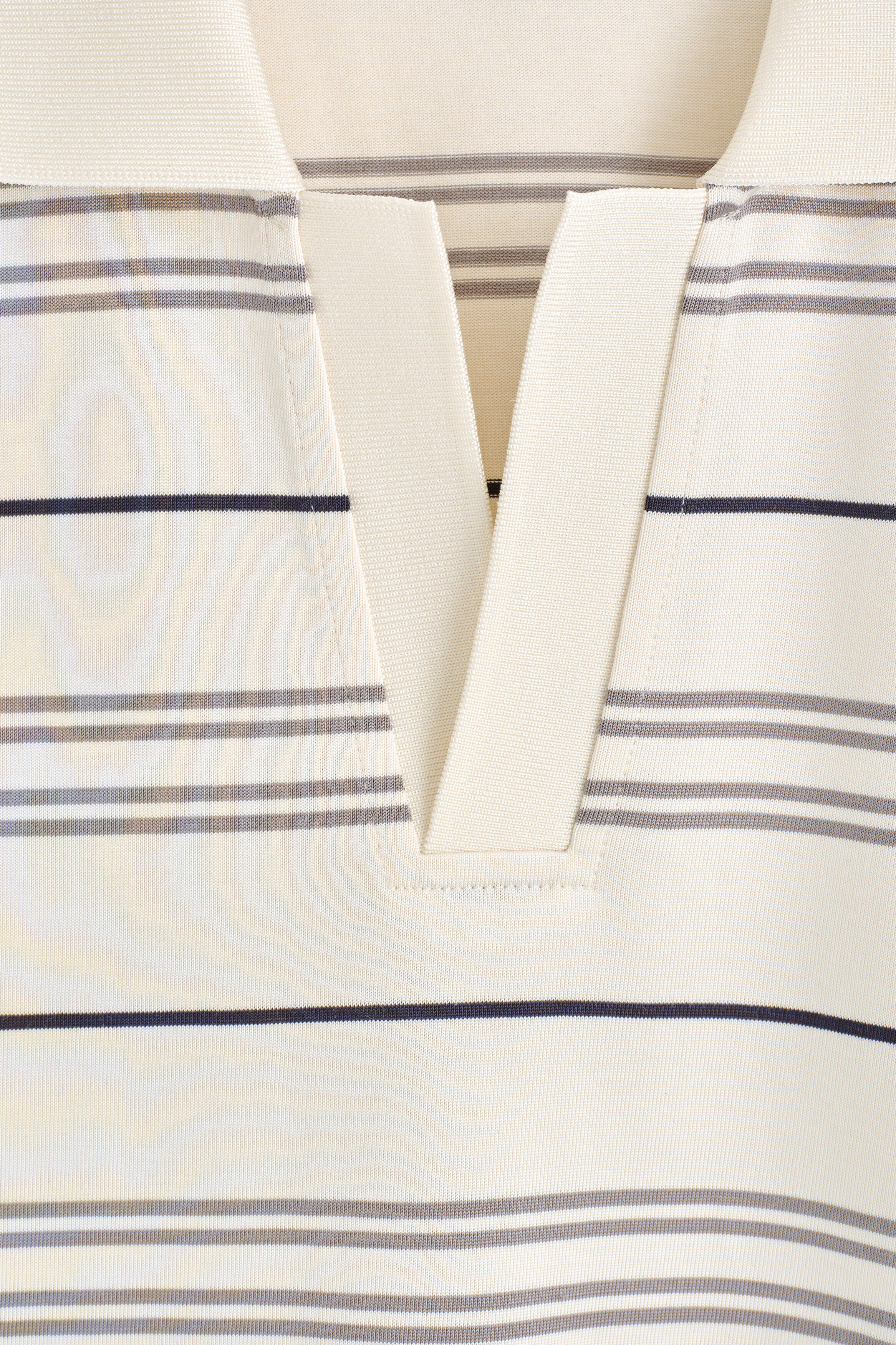 STRIPED OPEN-COLLAR POLO SHIRT - IVORY / STRIPED