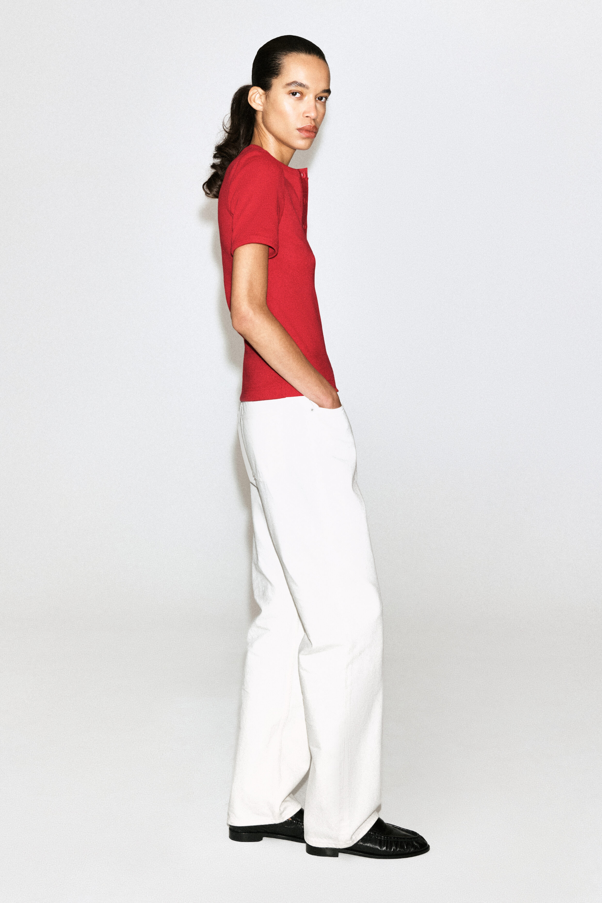 RIBBED HENLEY T-SHIRT - RED
