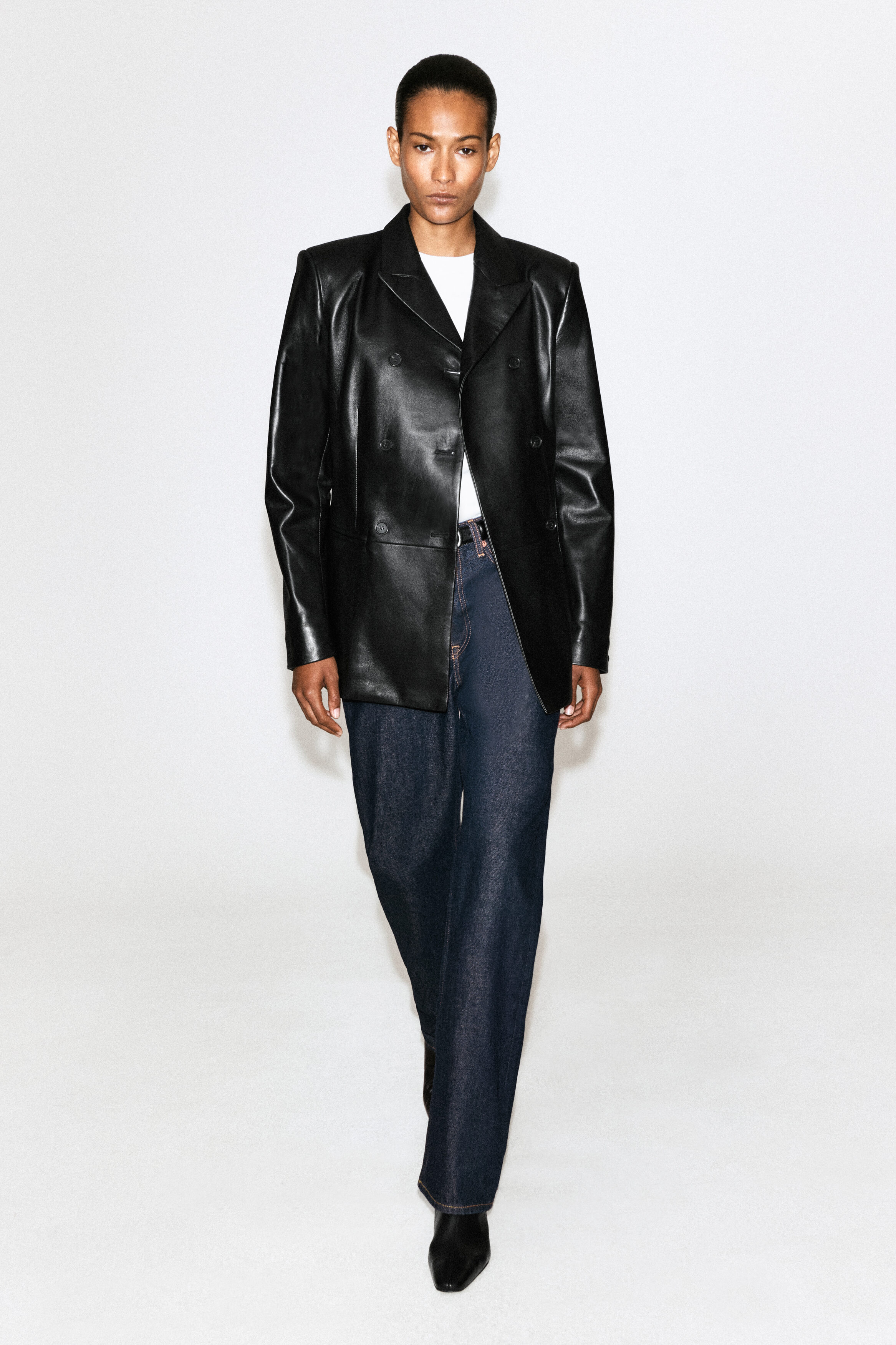 CHORD STRAIGHT-LEG JEANS - DARK INDIGO