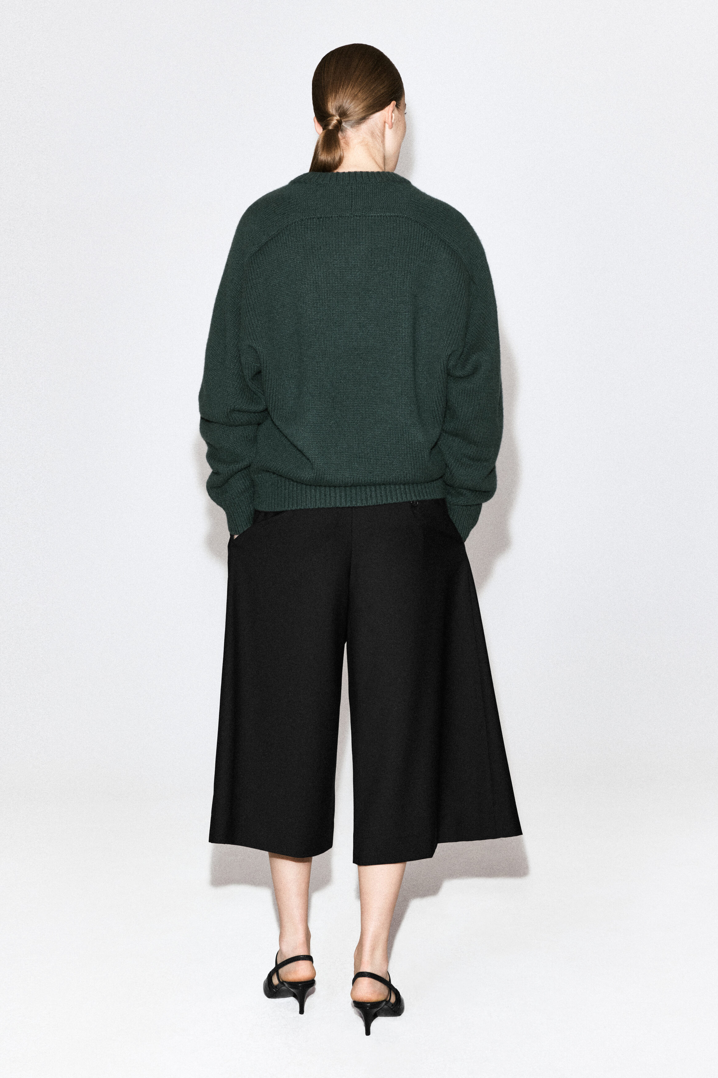 ROUNDED CASHMERE CREW-NECK JUMPER - DARK GREEN