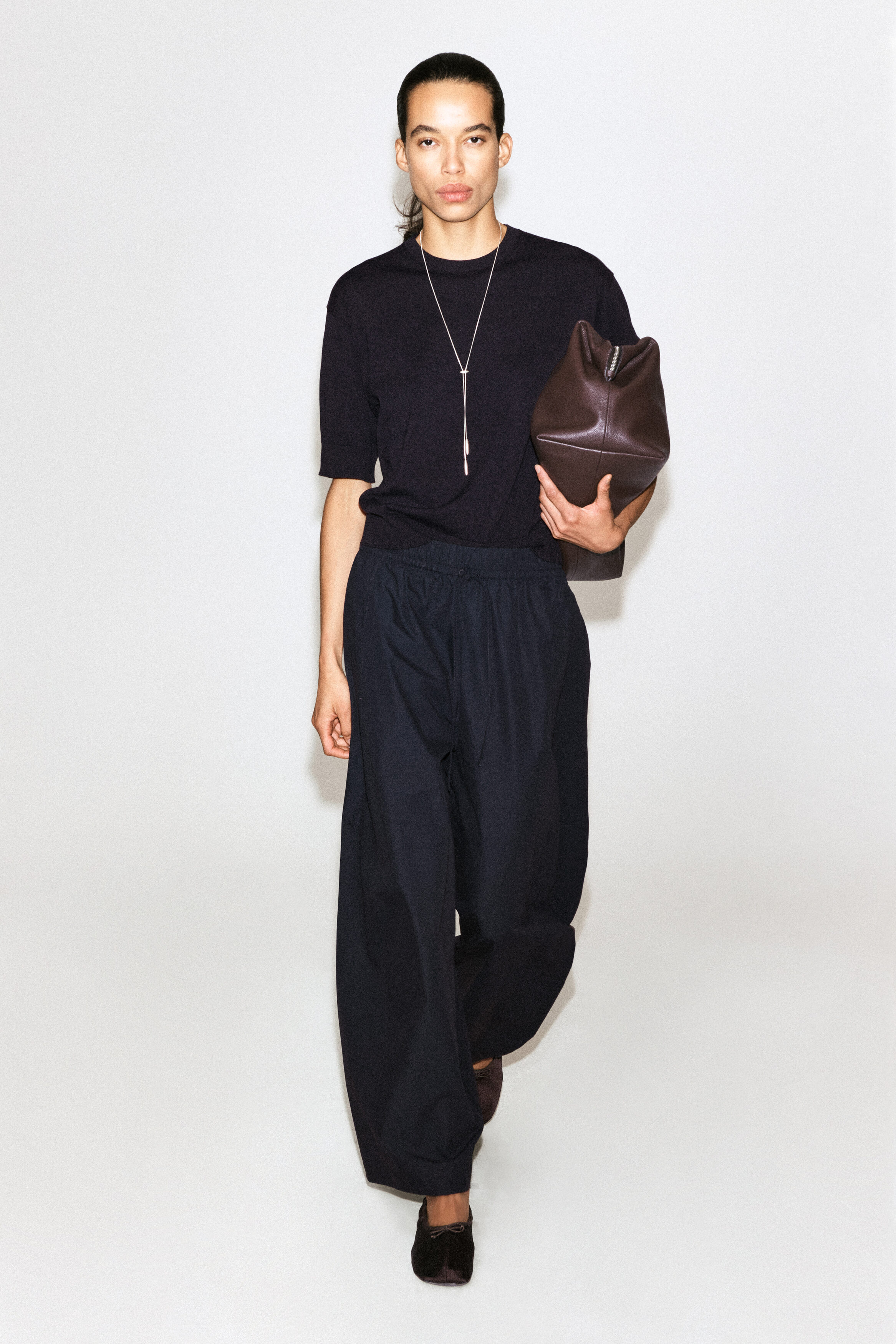 ELASTICATED BARREL-LEG PANTS - NAVY