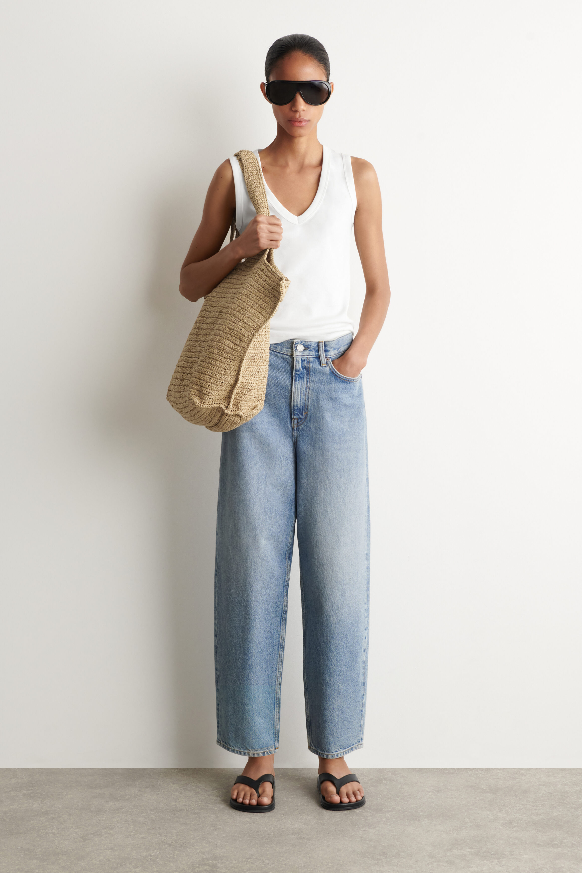 ARCH TAPERED JEANS - LIGHT BLUE