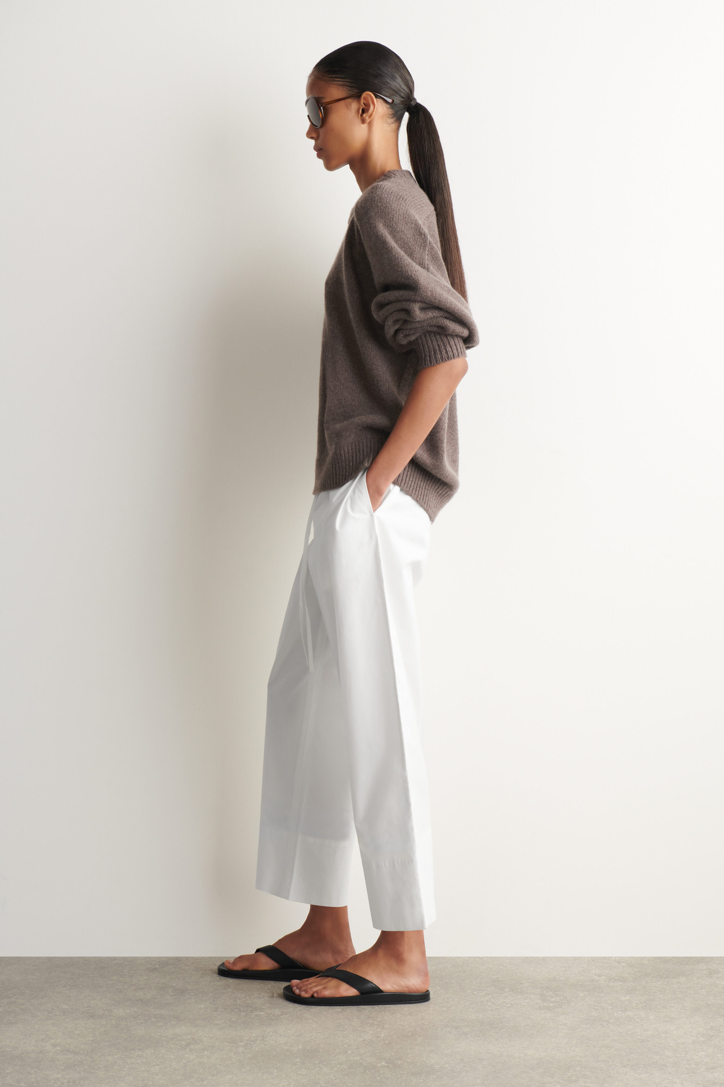 ROUNDED CASHMERE CREW-NECK JUMPER - BROWN MÉLANGE