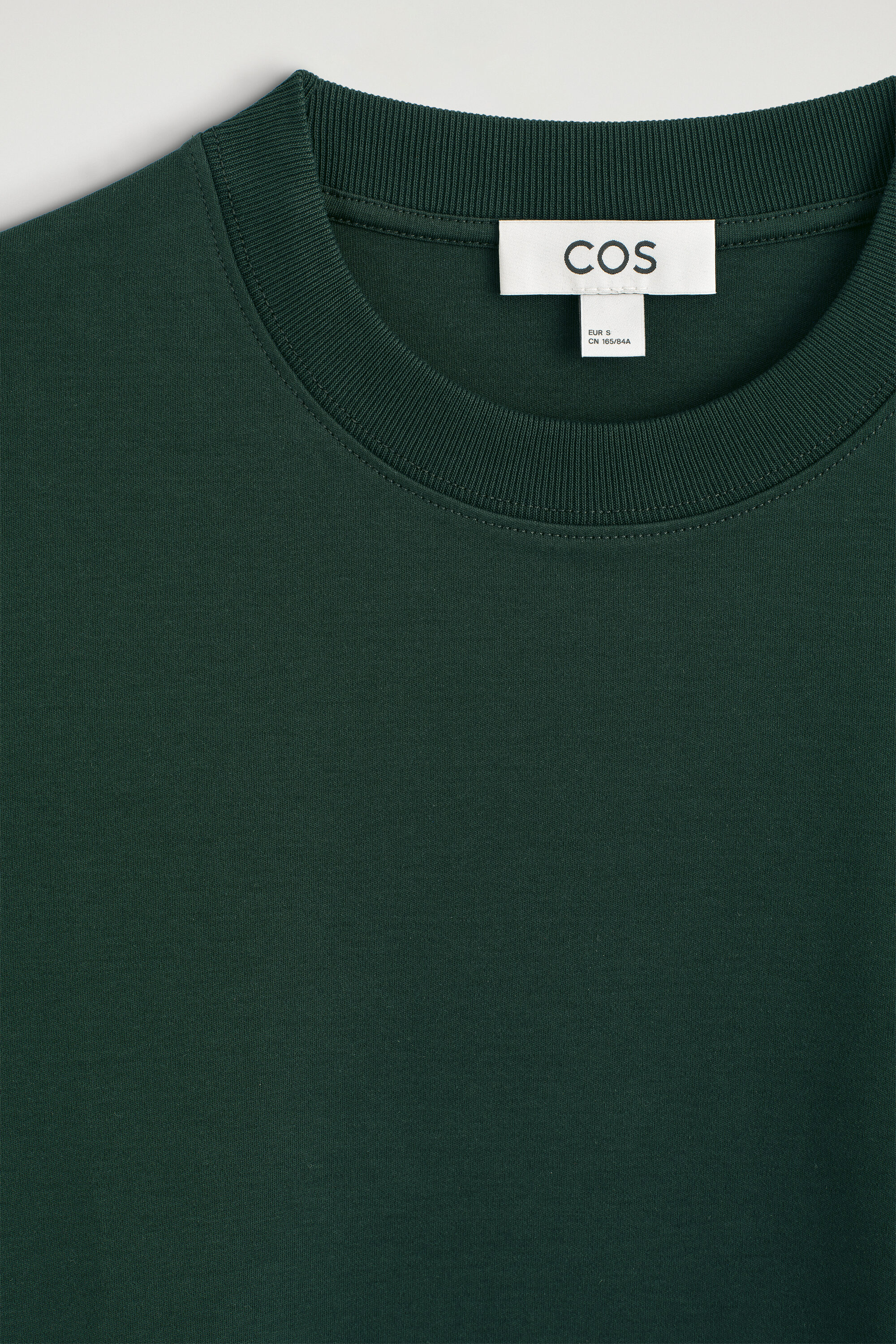 CLEAN CUT T-SHIRT - DARK GREEN