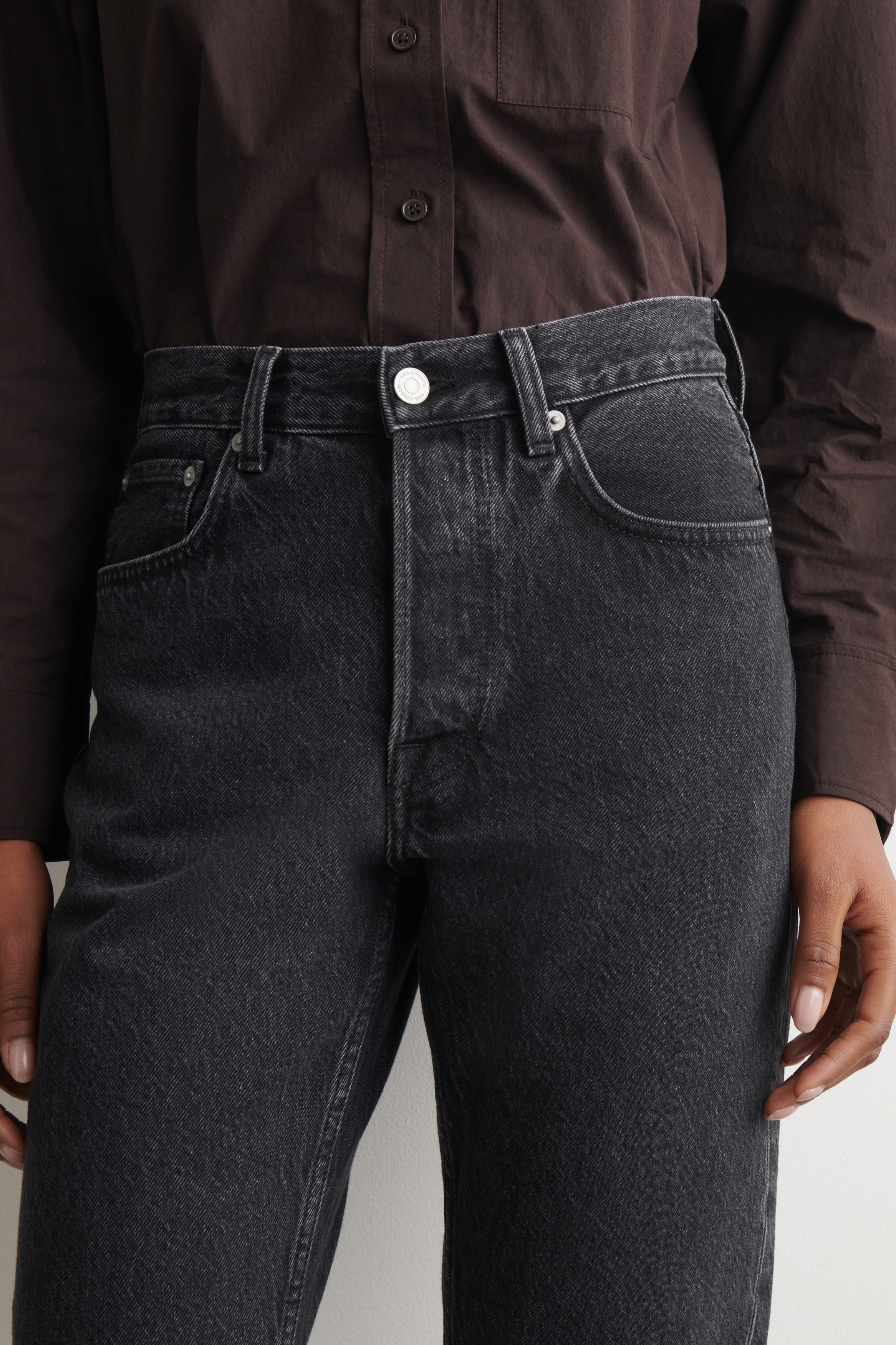 PIPELINE SLIM-LEG JEANS - BLACK