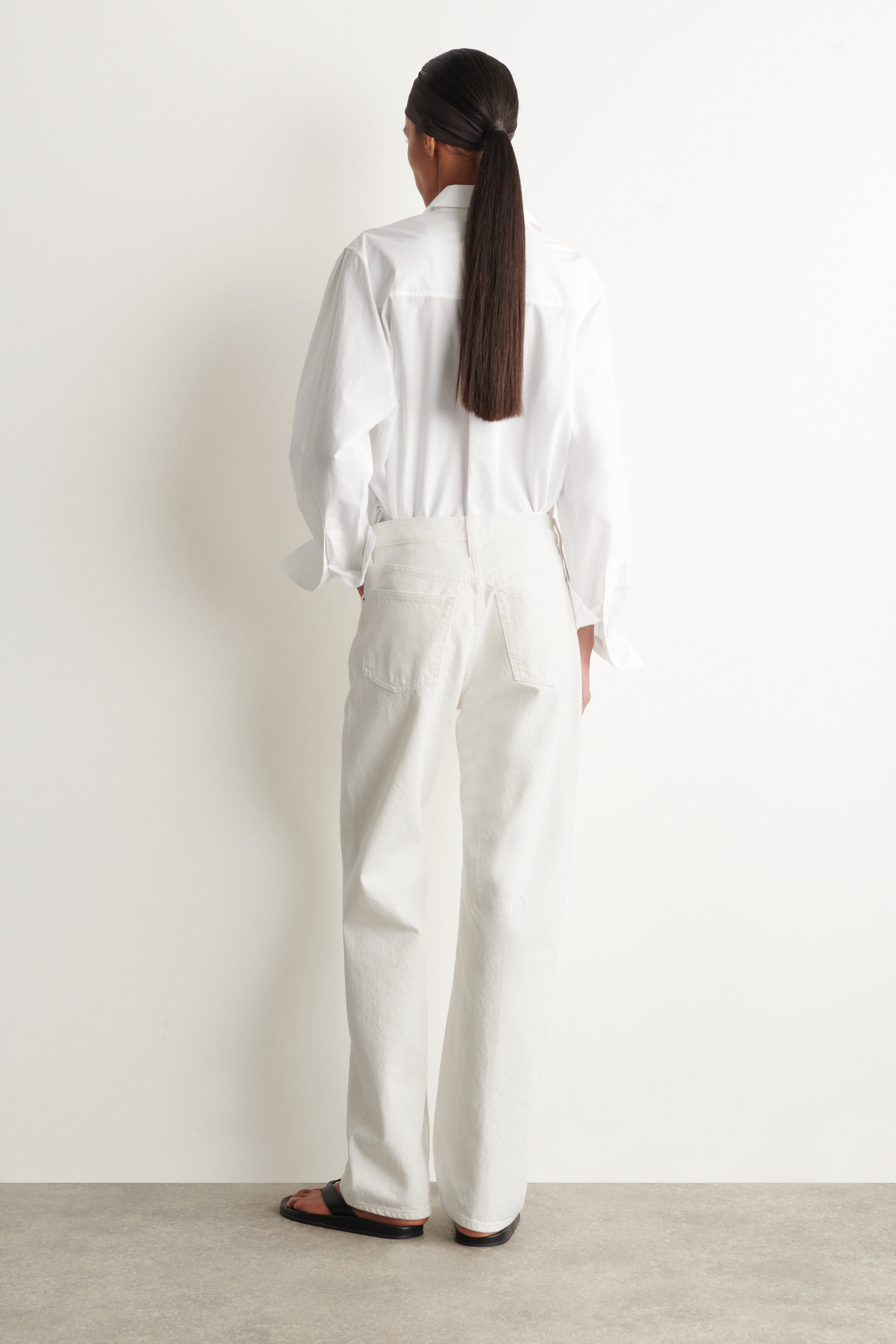 CHORD STRAIGHT-LEG JEANS - WHITE