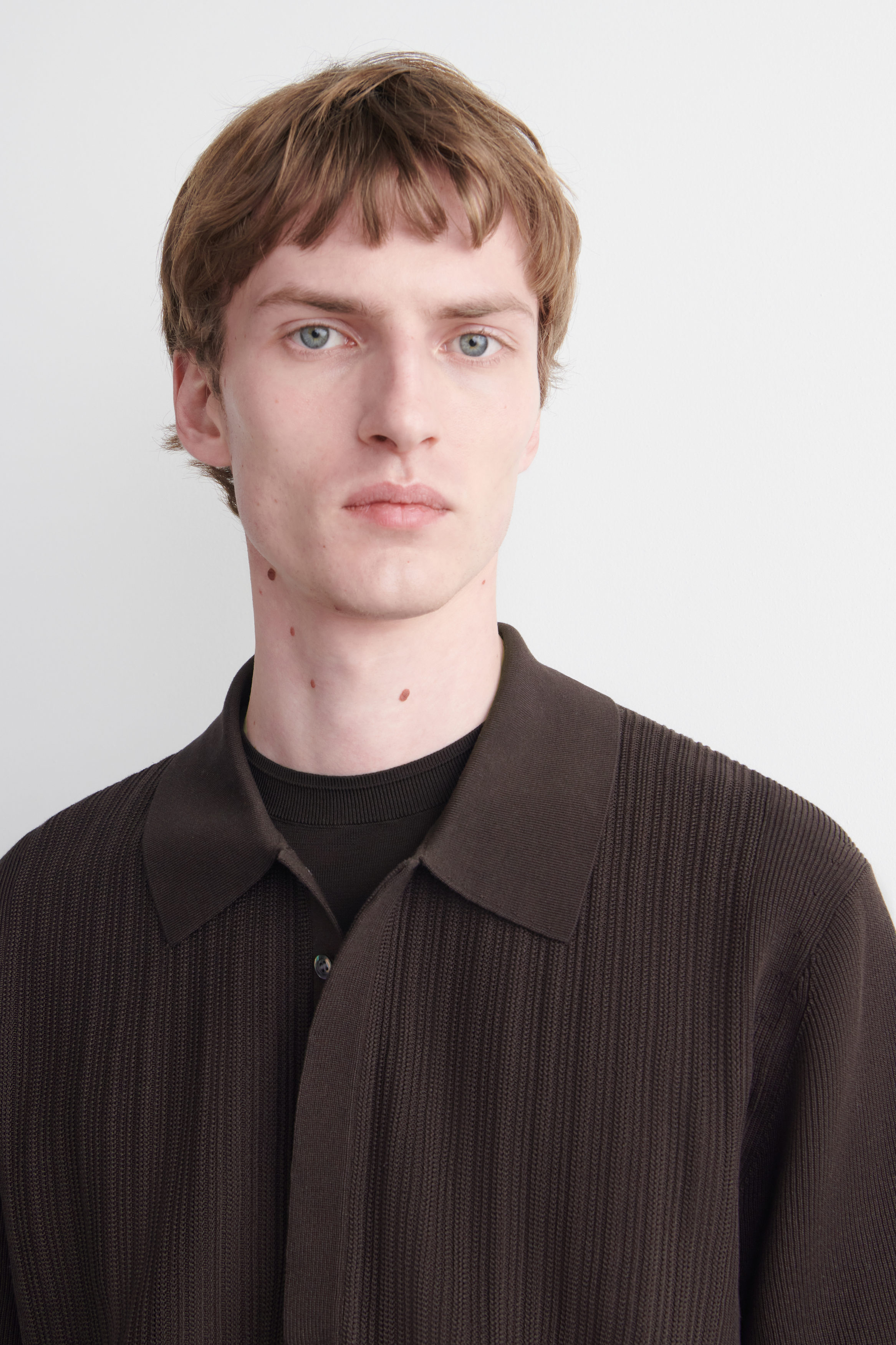 TEXTURED-PANEL COTTON POLO SHIRT - DARK BROWN