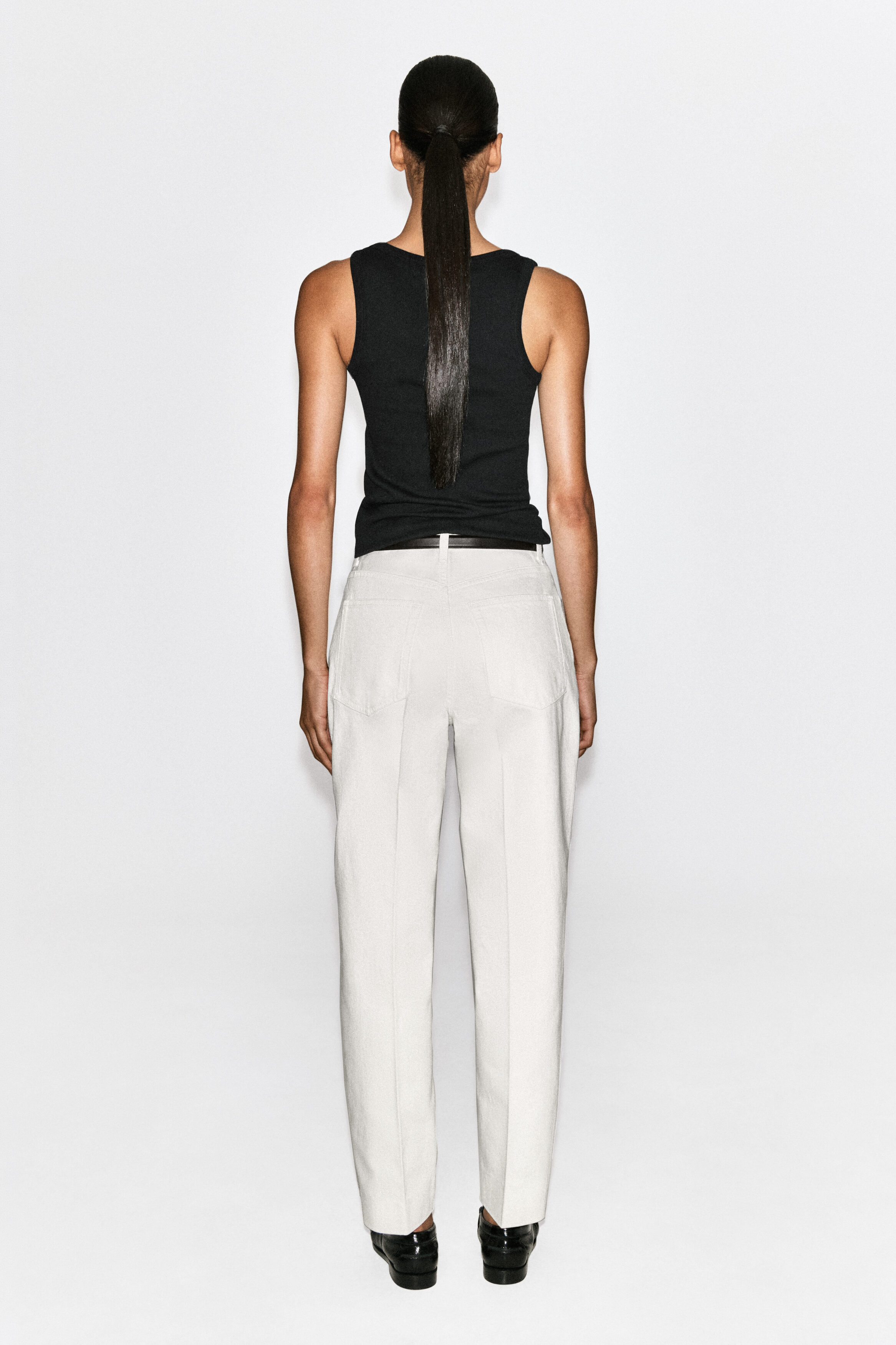 UMBRA TAPERED JEANS - WHITE