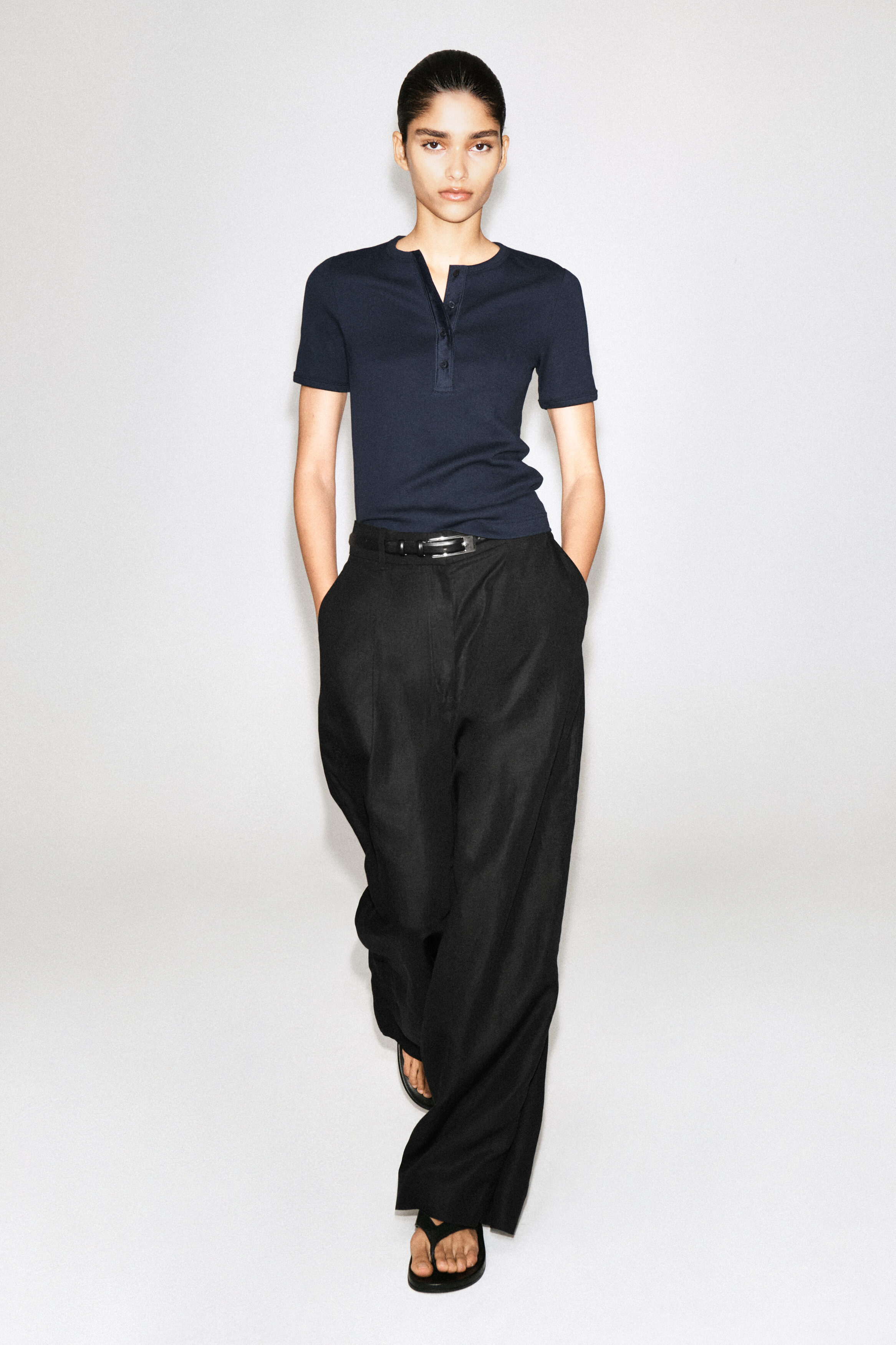 RIBBED HENLEY T-SHIRT - NAVY