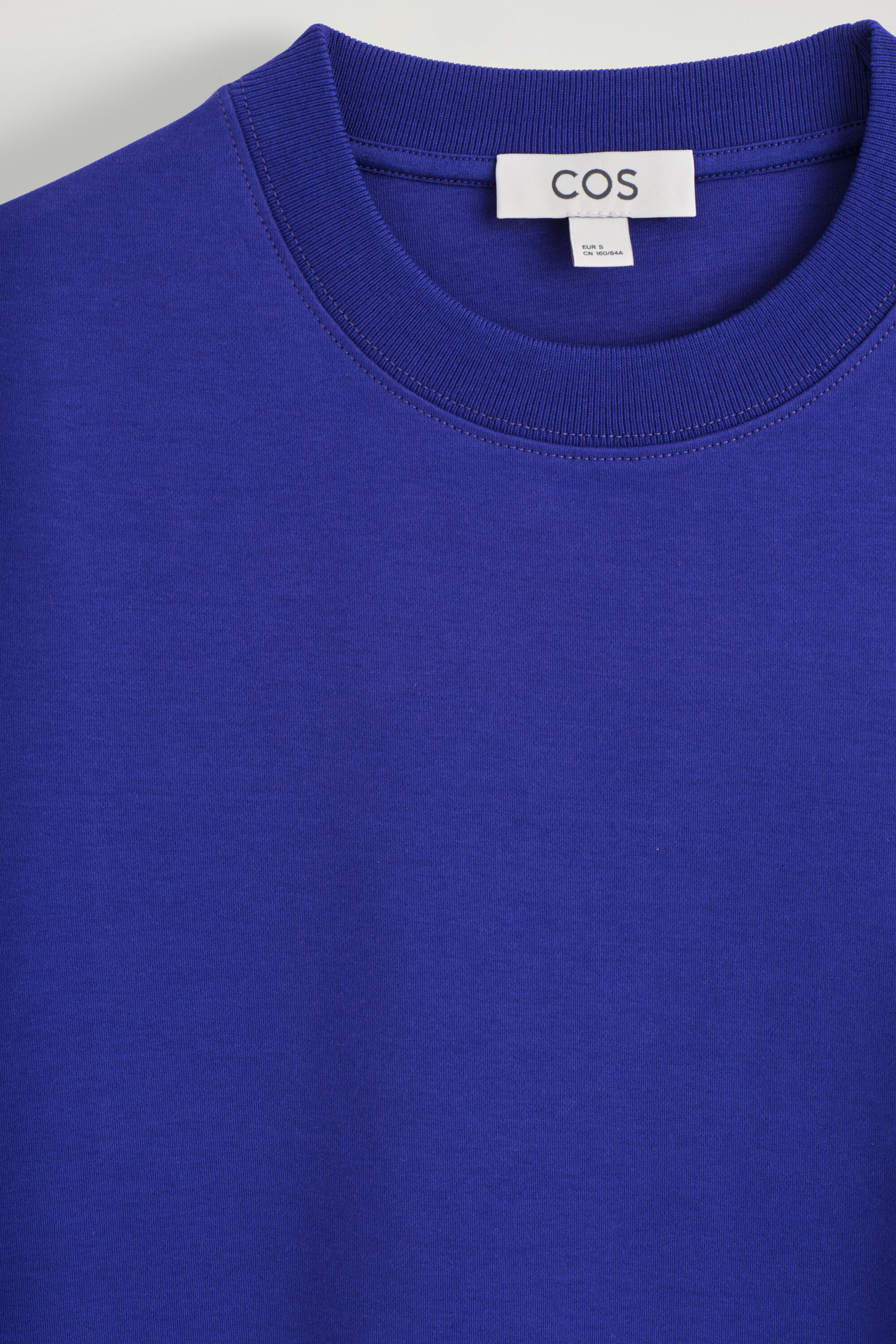 CLEAN CUT T-SHIRT - COBALT BLUE