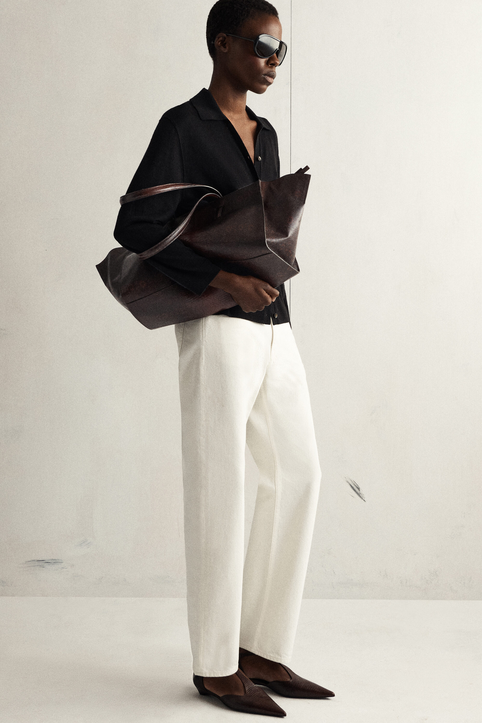 CHORD STRAIGHT-LEG JEANS - WHITE