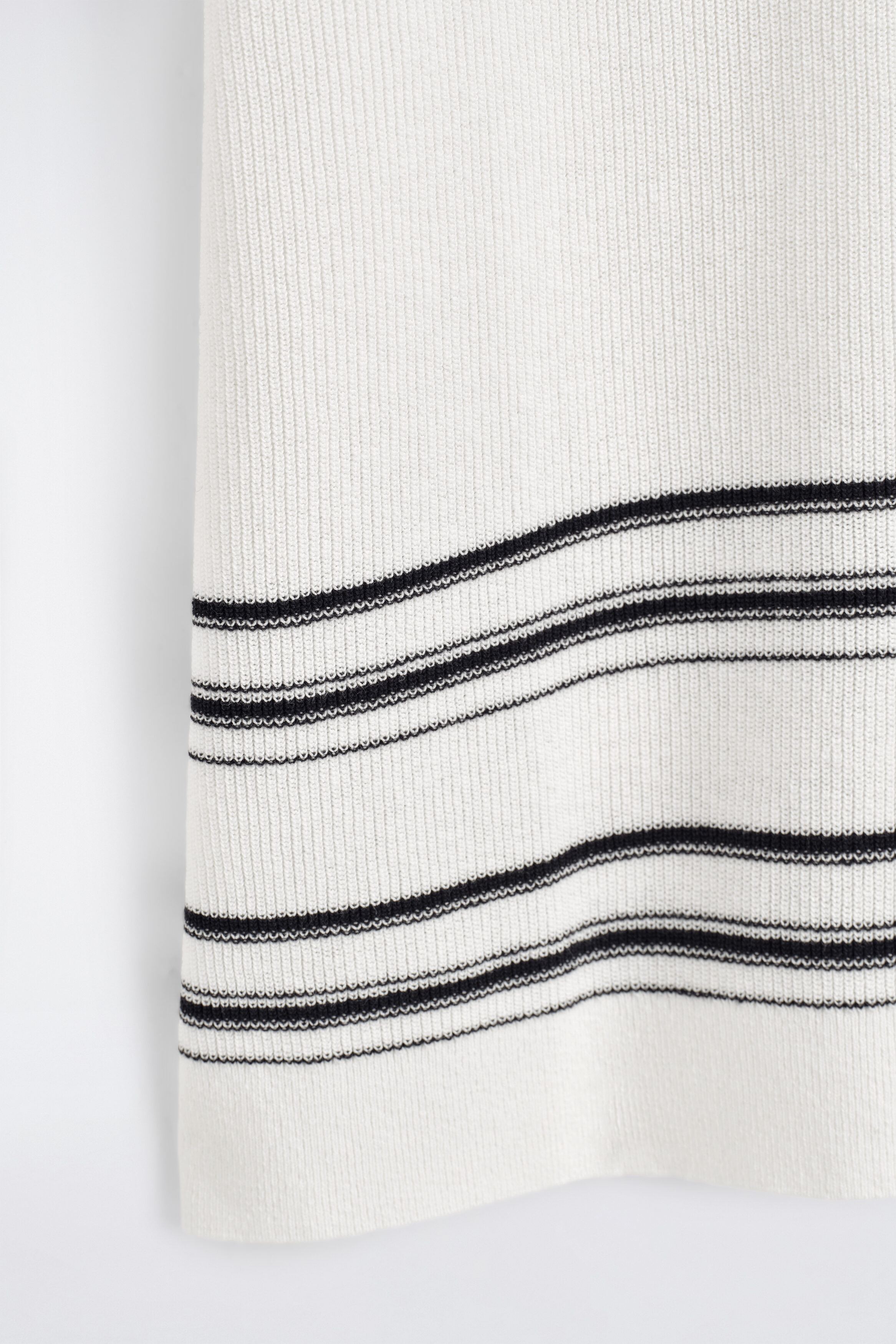 STRIPED KNITTED COTTON-LINEN POLO SHIRT - CREAM / STRIPED
