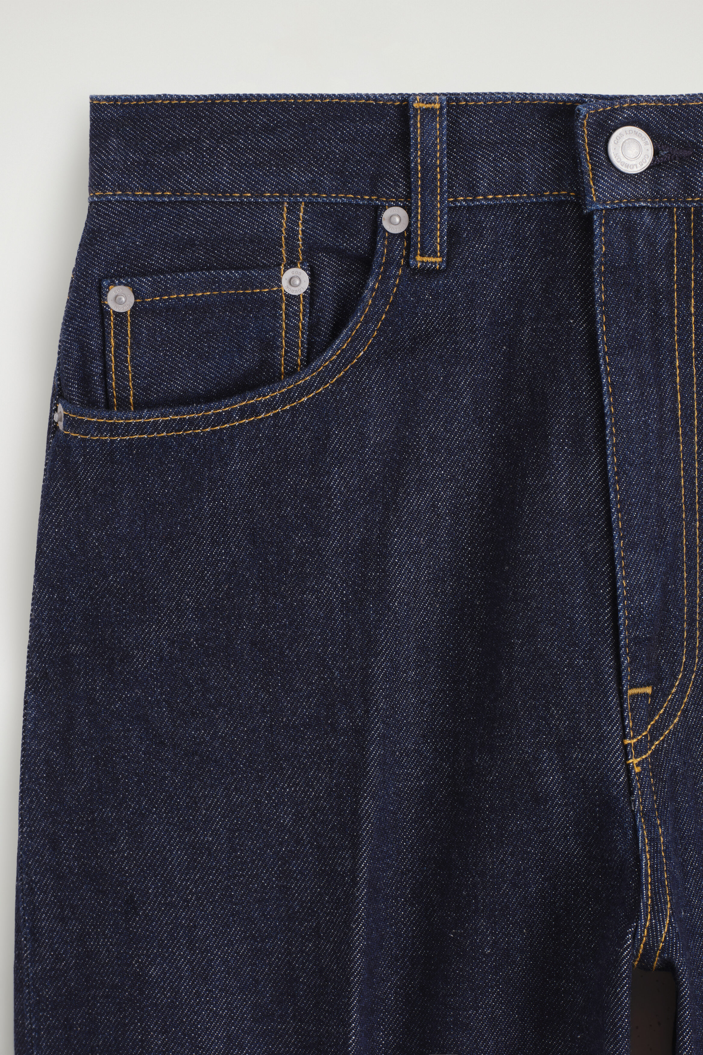 UMBRA TAPERED JEANS - INDIGO