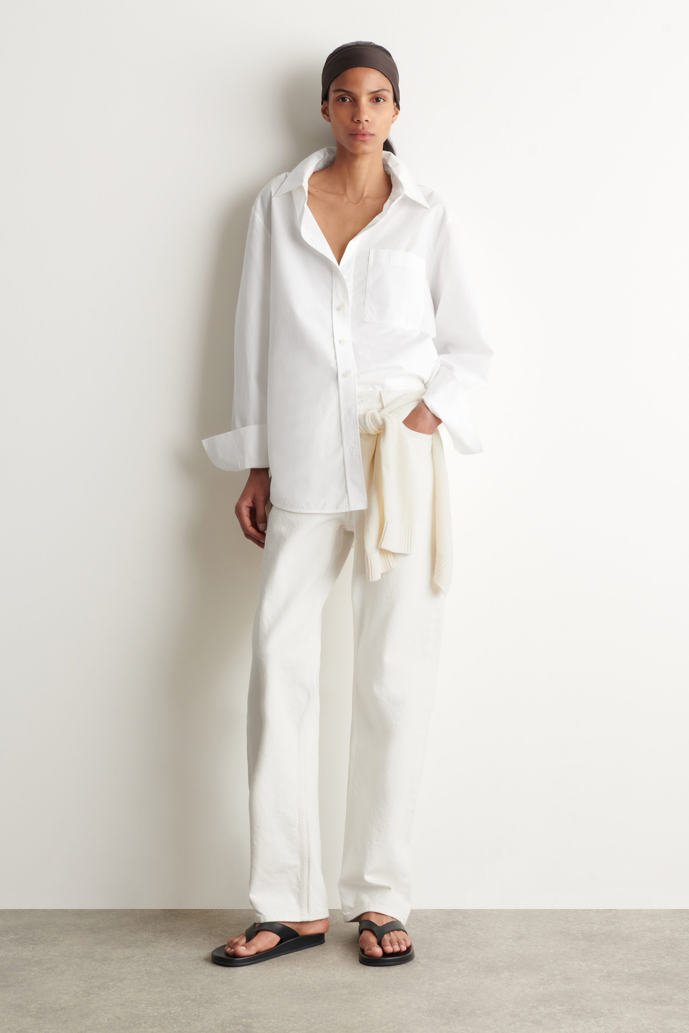 CHORD STRAIGHT-LEG JEANS - WHITE