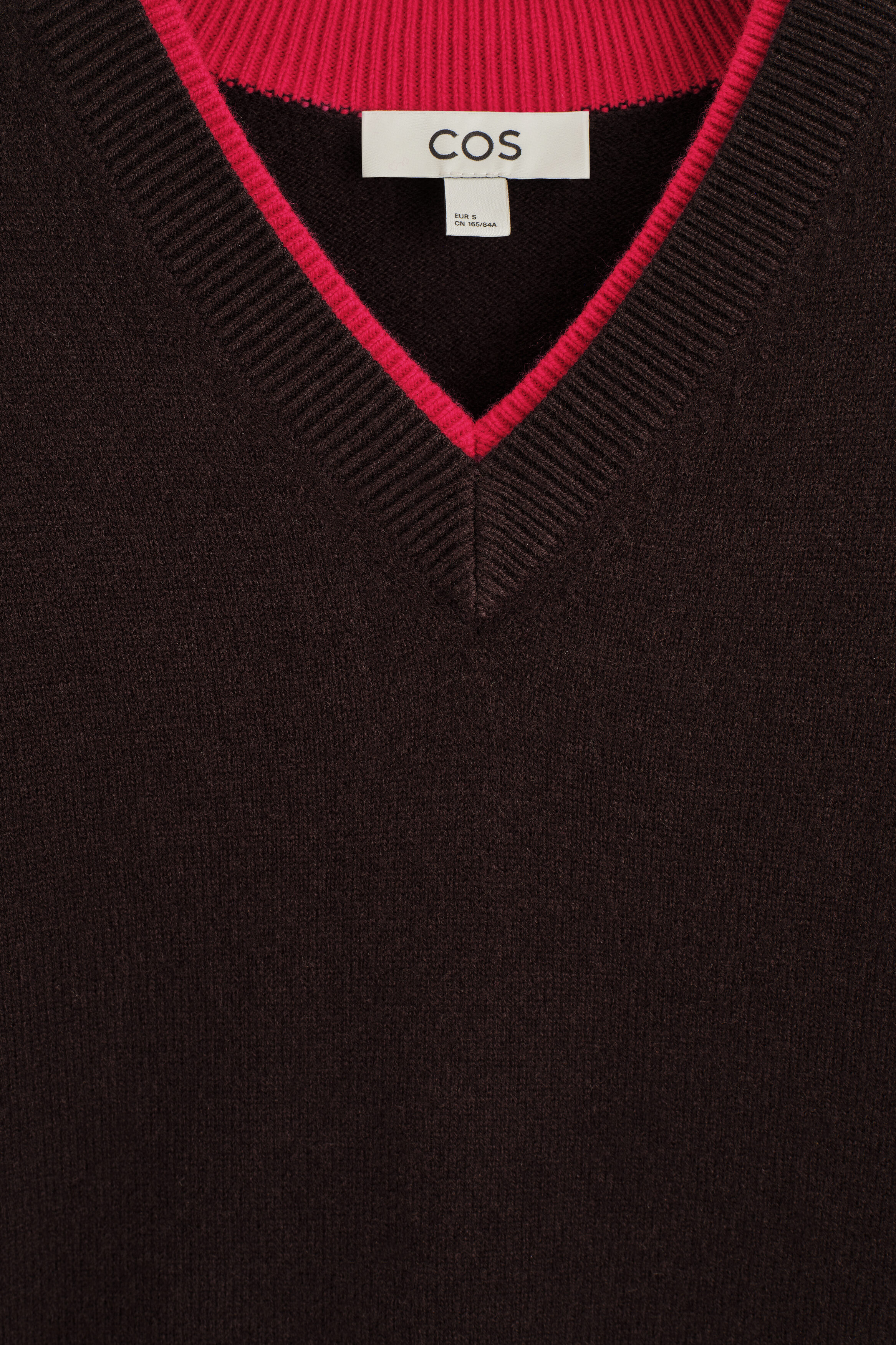 MERINO WOOL LAYERED V-NECK SWEATER - BROWN / RED
