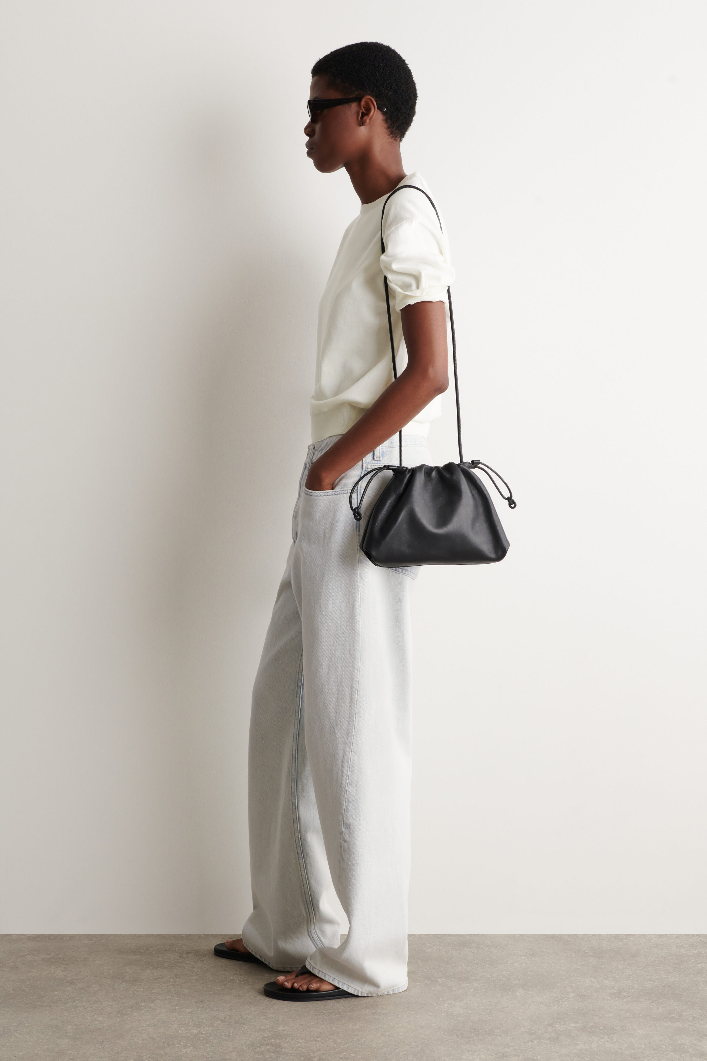 KNITTED COTTON T-SHIRT - OFF-WHITE