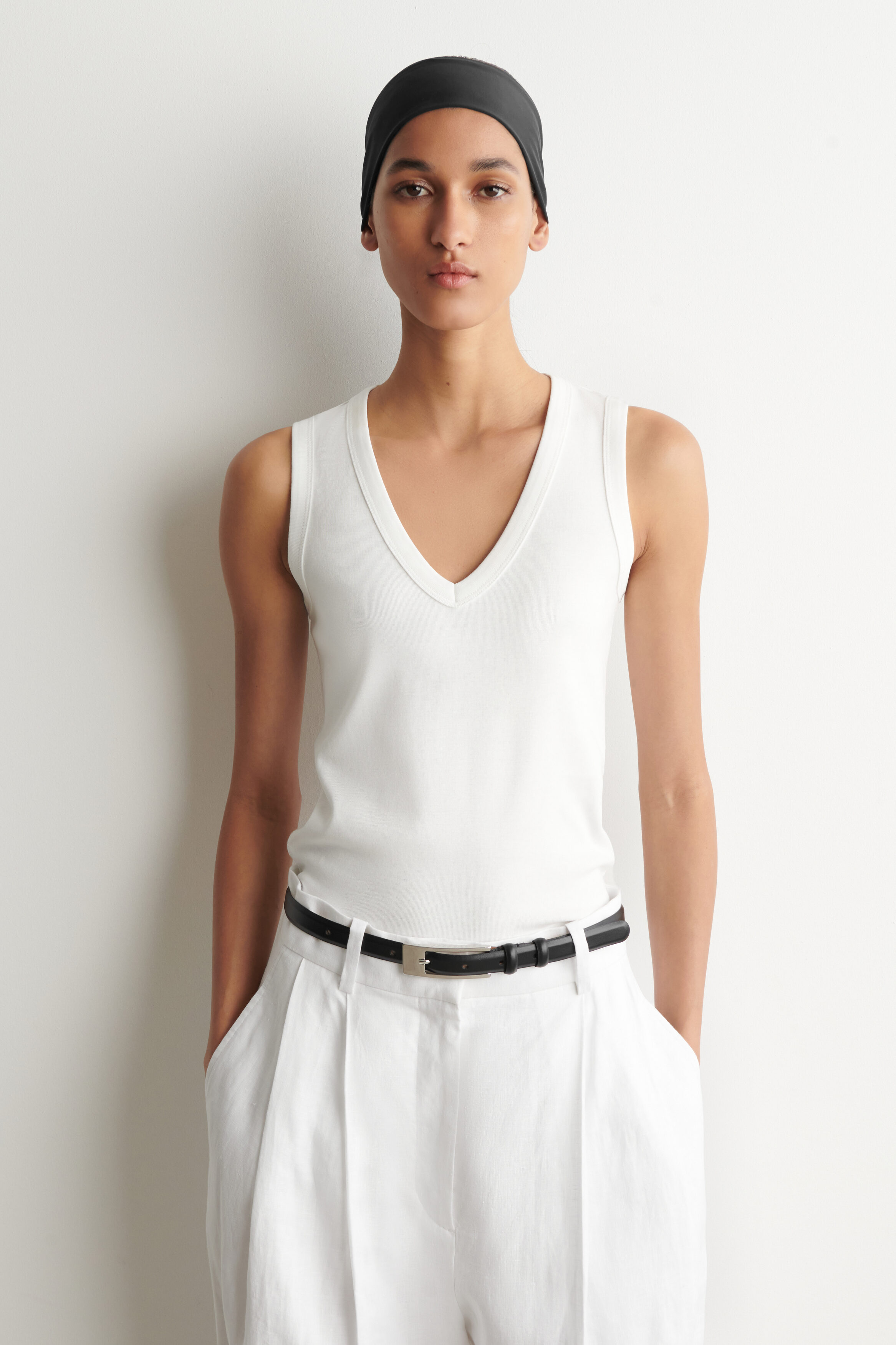 COTTON V-NECK TANK TOP - WHITE