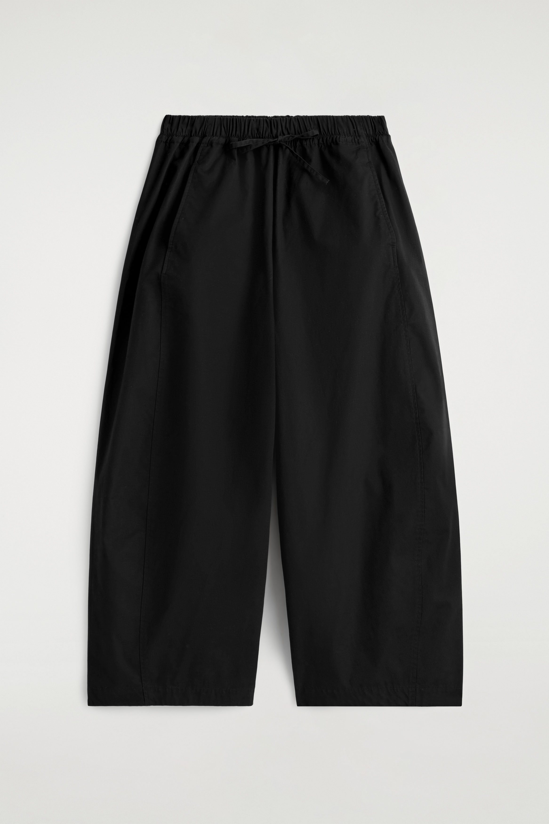 ELASTICATED BARREL-LEG PANTS - BLACK