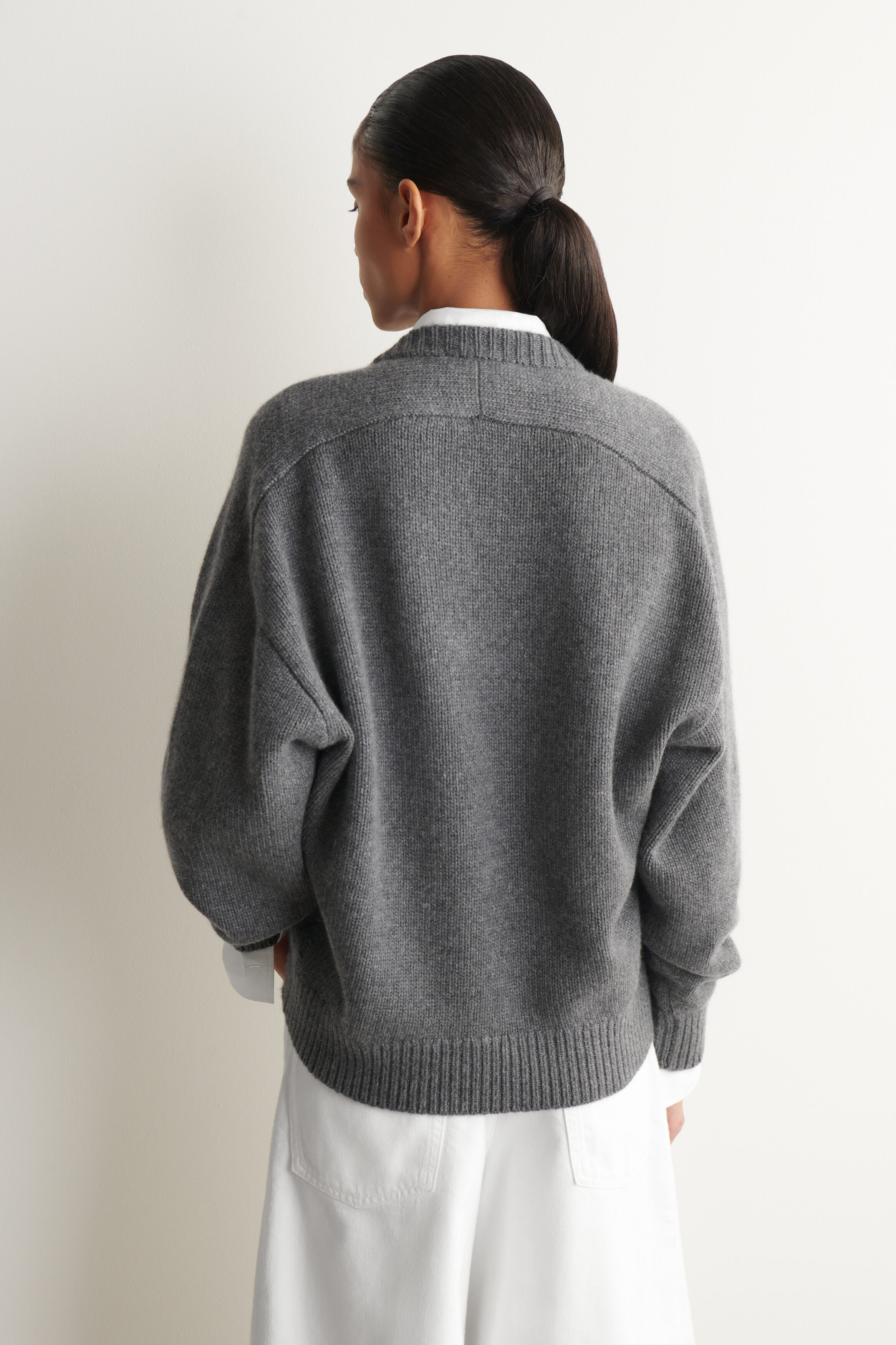 ROUNDED CASHMERE CREW-NECK JUMPER - GRAY MÉLANGE