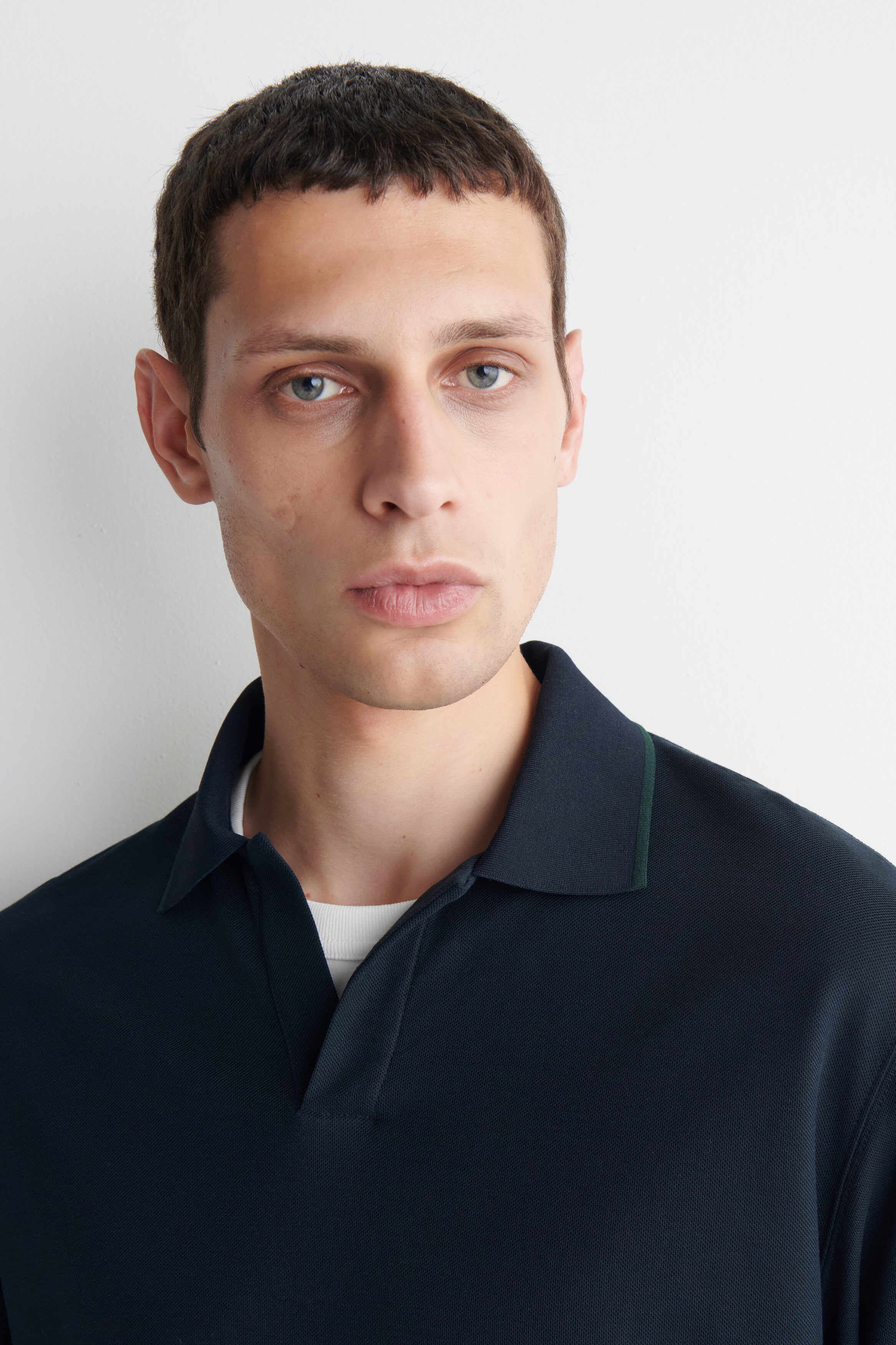 CONTRAST-TIPPED COTTON-PIQUE POLO SHIRT - NAVY / GREEN