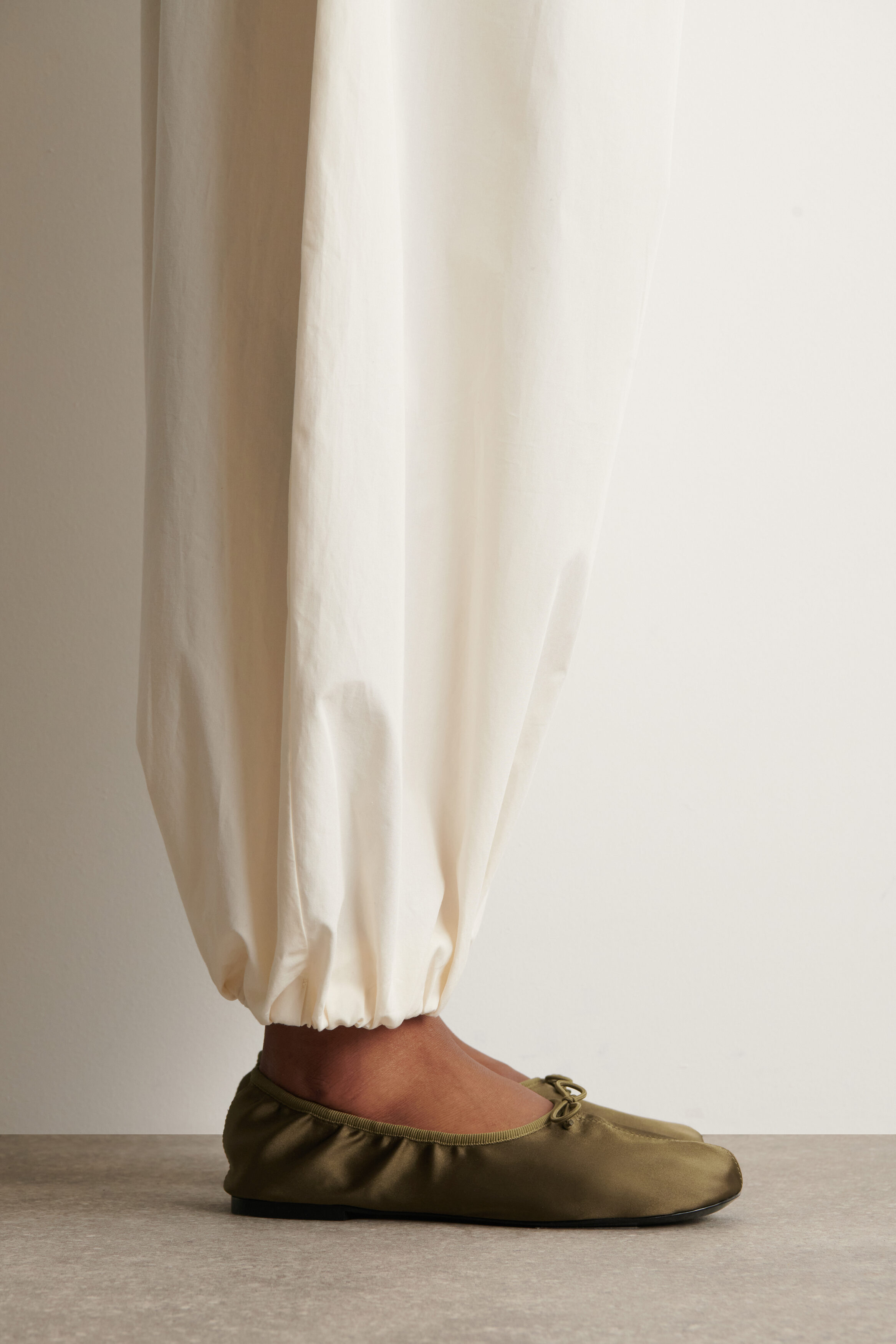 SATIN BALLET FLATS - KHAKI