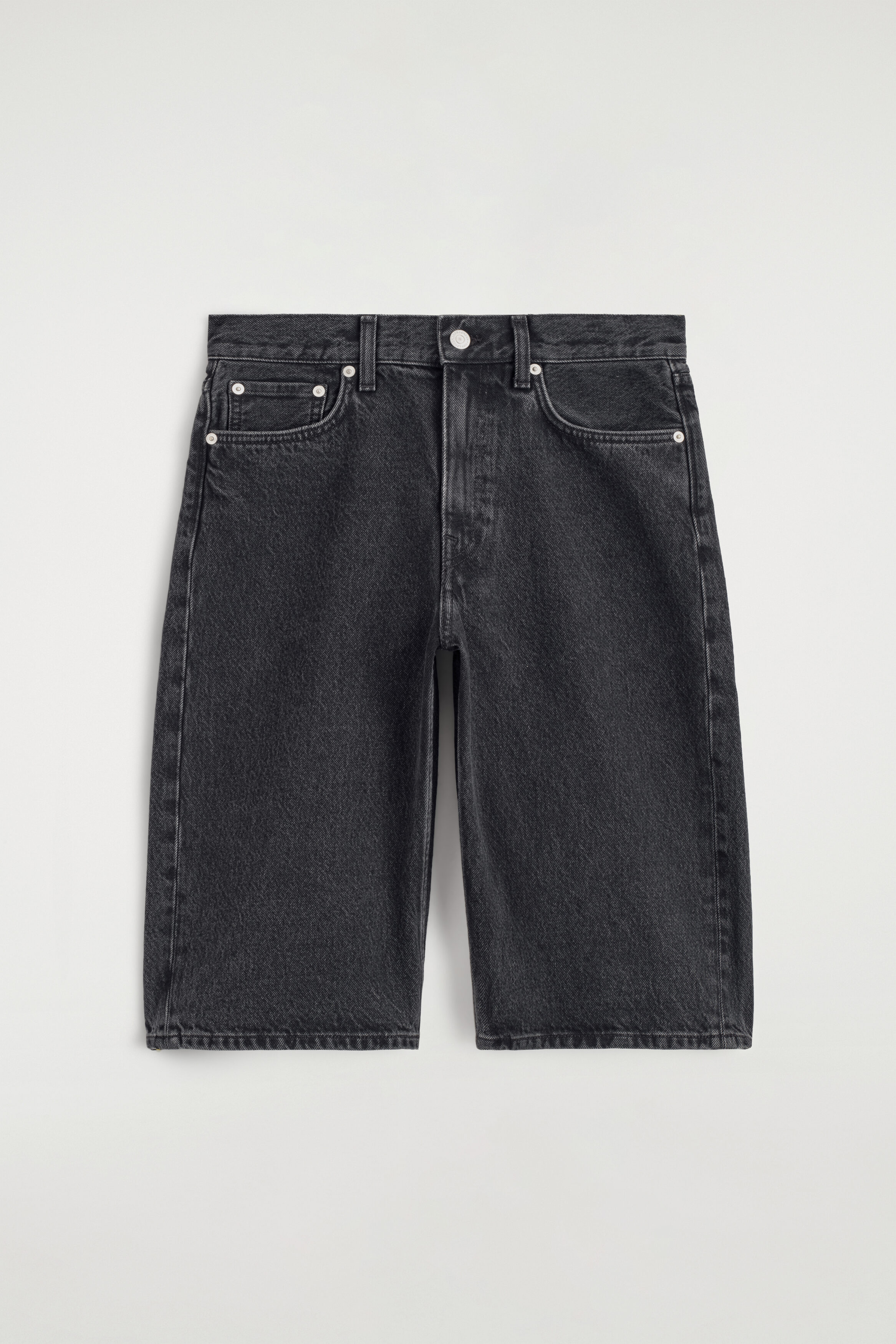 CHORD STRAIGHT-LEG DENIM SHORTS - BLACK