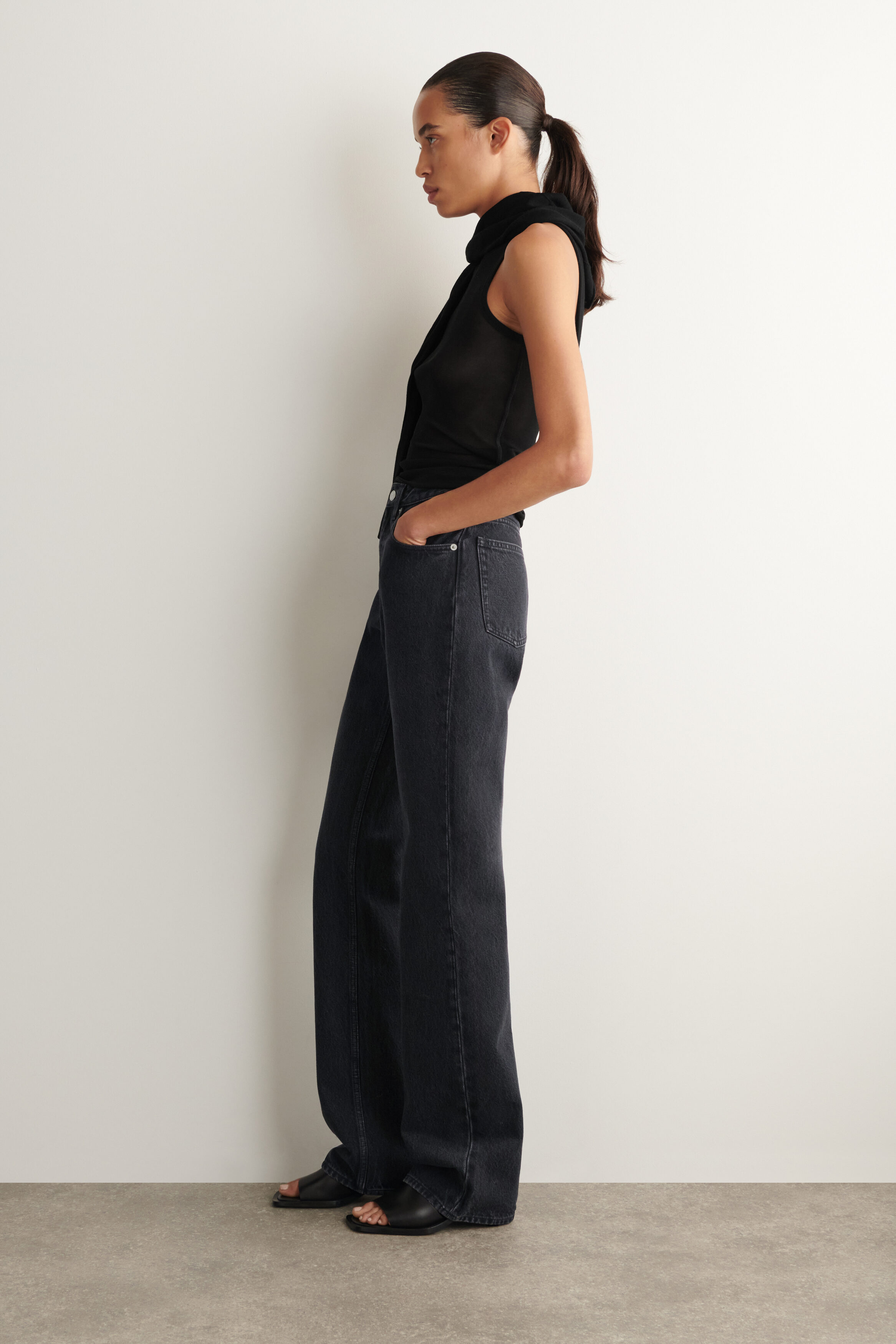 VALLEY BOOTCUT JEANS - BLACK