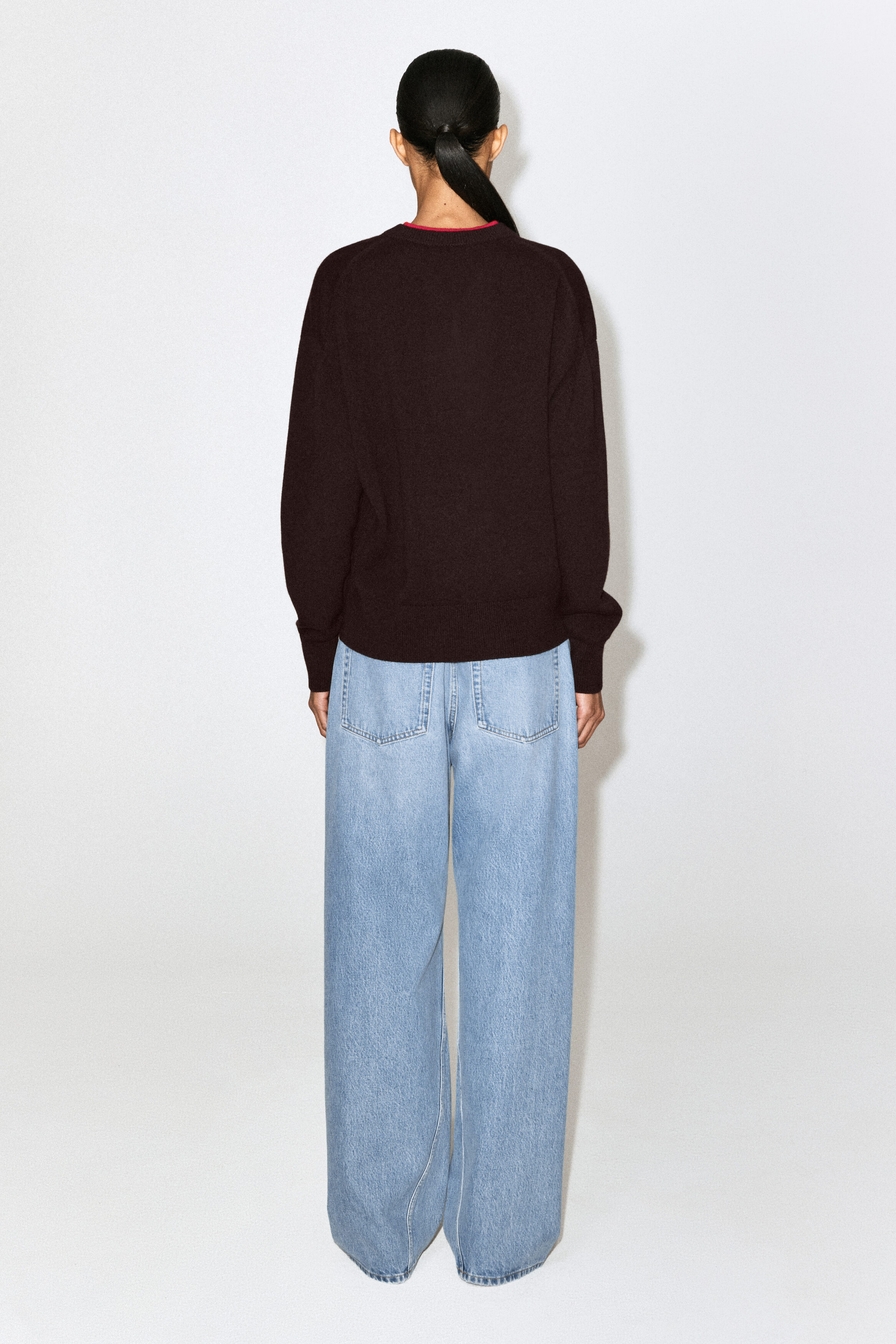 MERINO WOOL LAYERED V-NECK SWEATER - BROWN / RED