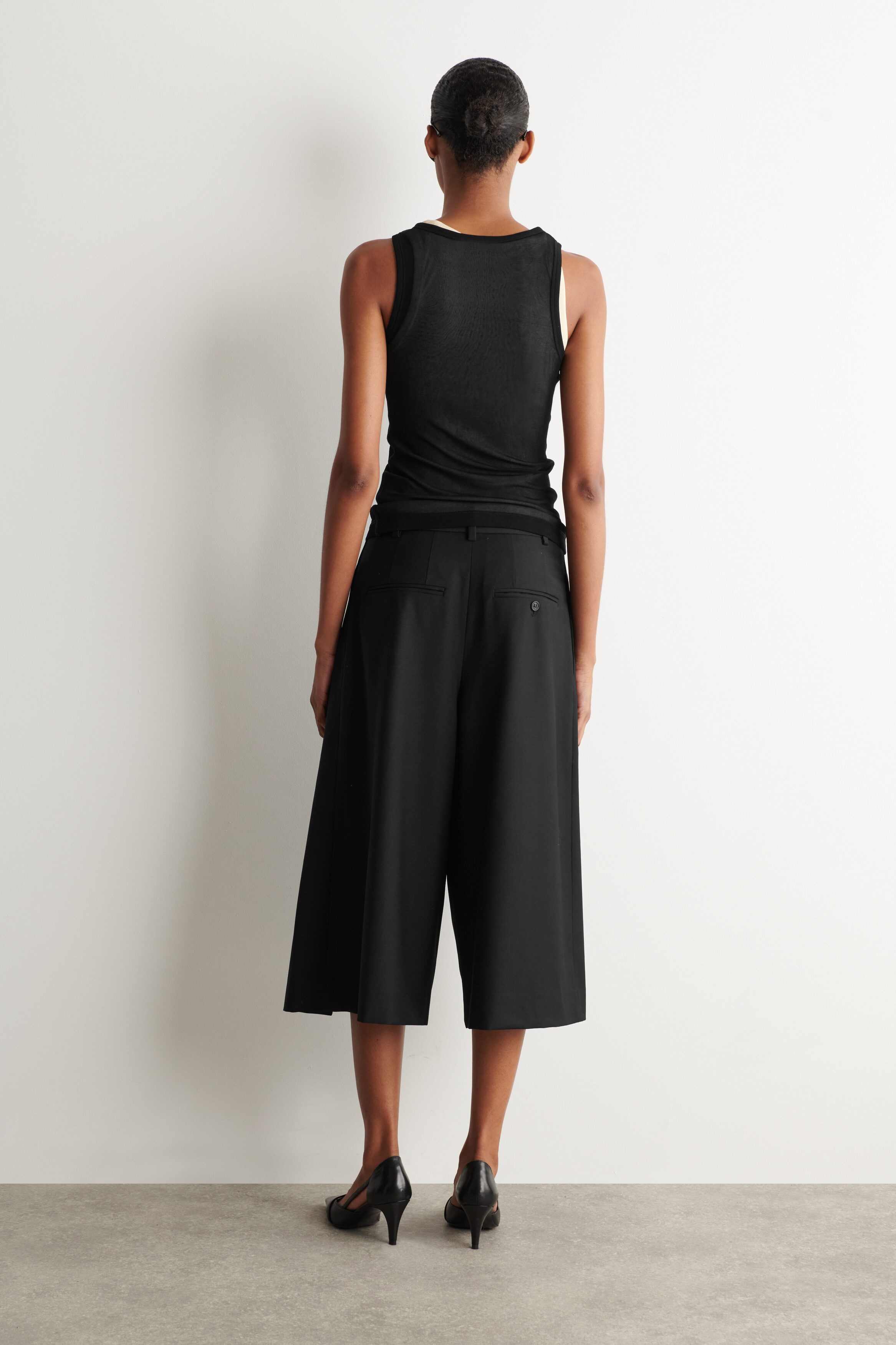 PLEATED WOOL-BLEND CULOTTES - BLACK