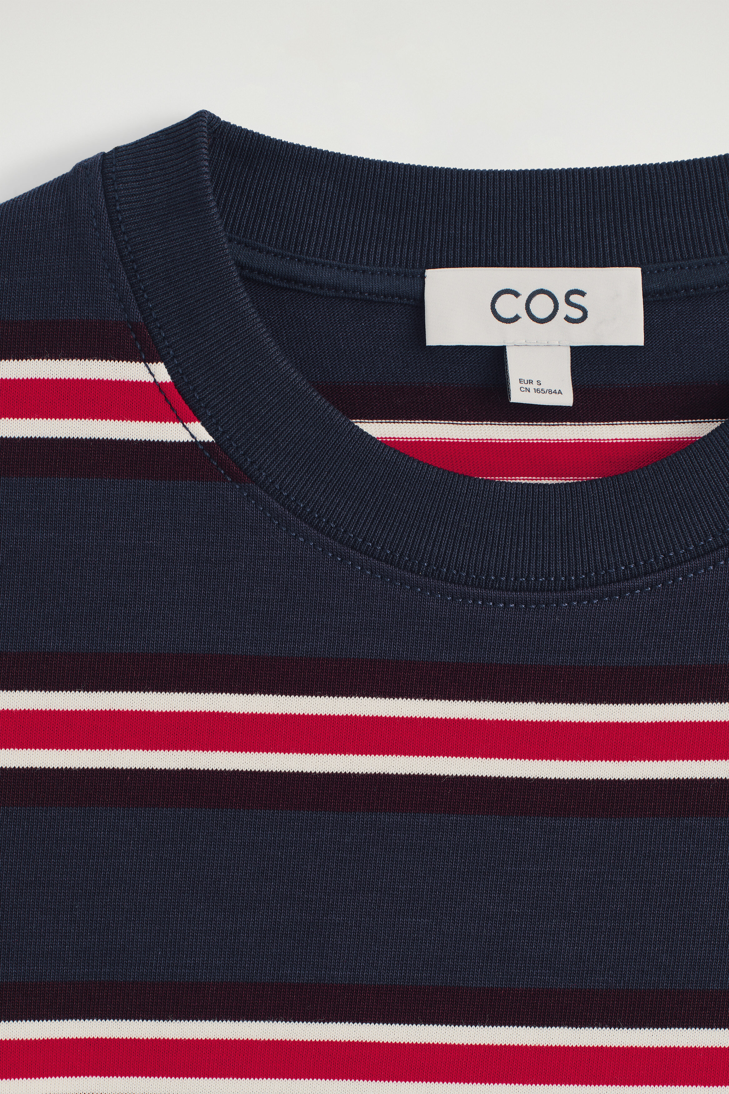 CLEAN CUT T-SHIRT - NAVY / RED / STRIPED