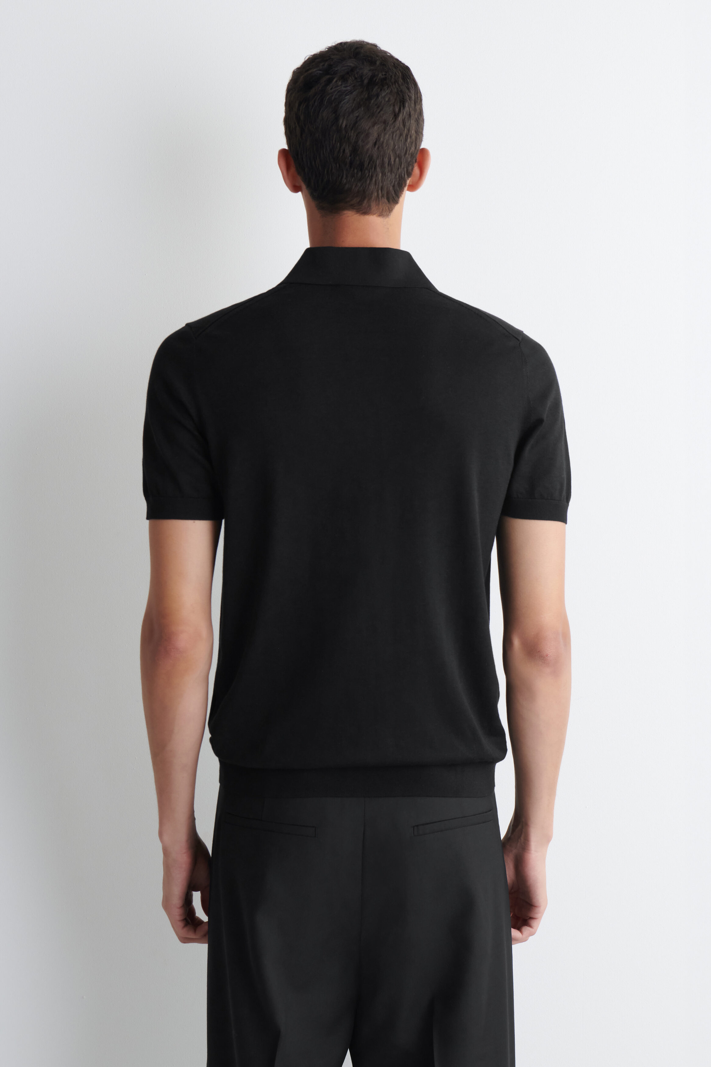SLIM KNITTED SILK POLO SHIRT - BLACK