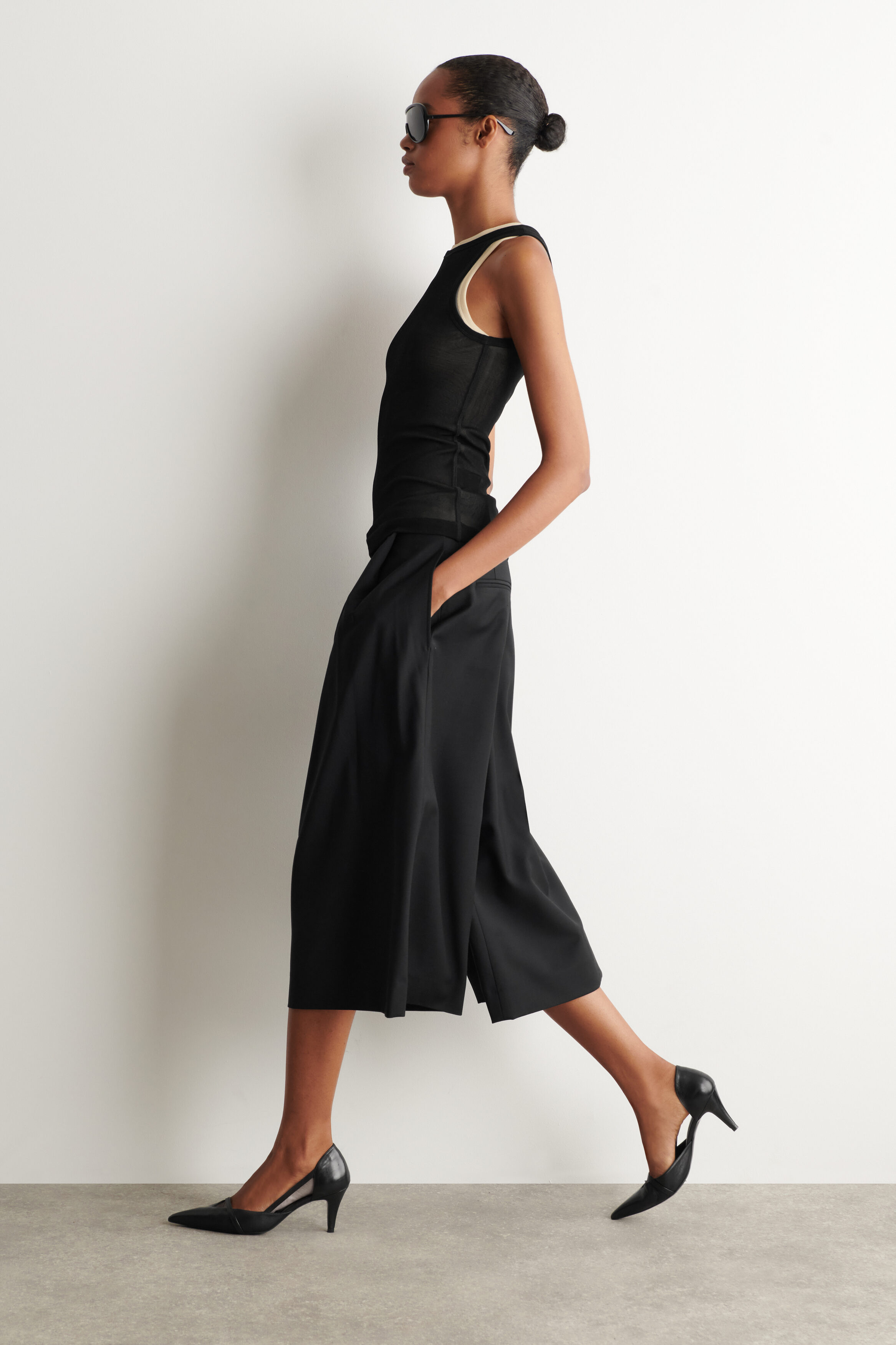 PLEATED WOOL-BLEND CULOTTES - BLACK