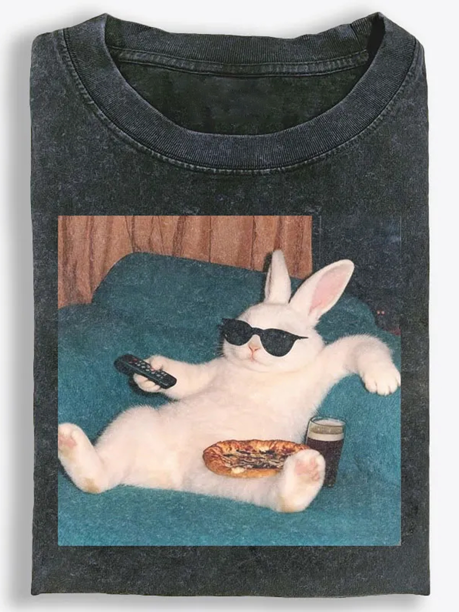 Funny Bunny Couch Vintage Washed T-Shirt 