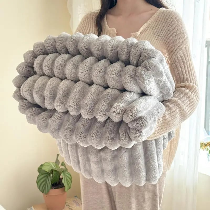 ⏳Time-Limited Special 49% Off⏰🔥🛏️Thickened Rabbit Plush&Milk Velvet Cover Blanket🍂Large Throw💤Wrap up in Ultimate Comfort