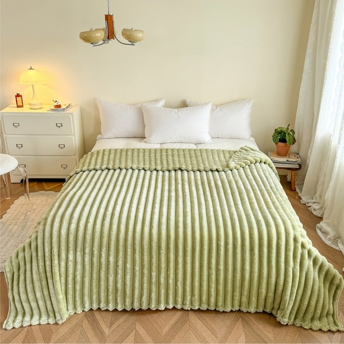 ⏳Time-Limited Special 49% Off⏰🔥🛏️Thickened Rabbit Plush&Milk Velvet Cover Blanket🍂Large Throw💤Wrap up in Ultimate Comfort