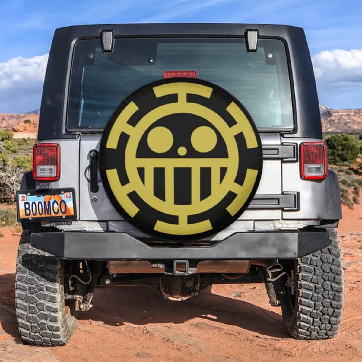 One Piece Trafalgar Law Heart Pirates Gold Skull Logo Spare Tire Cover for Jeep, SUV & RV
