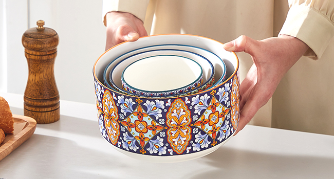 mixing bowls