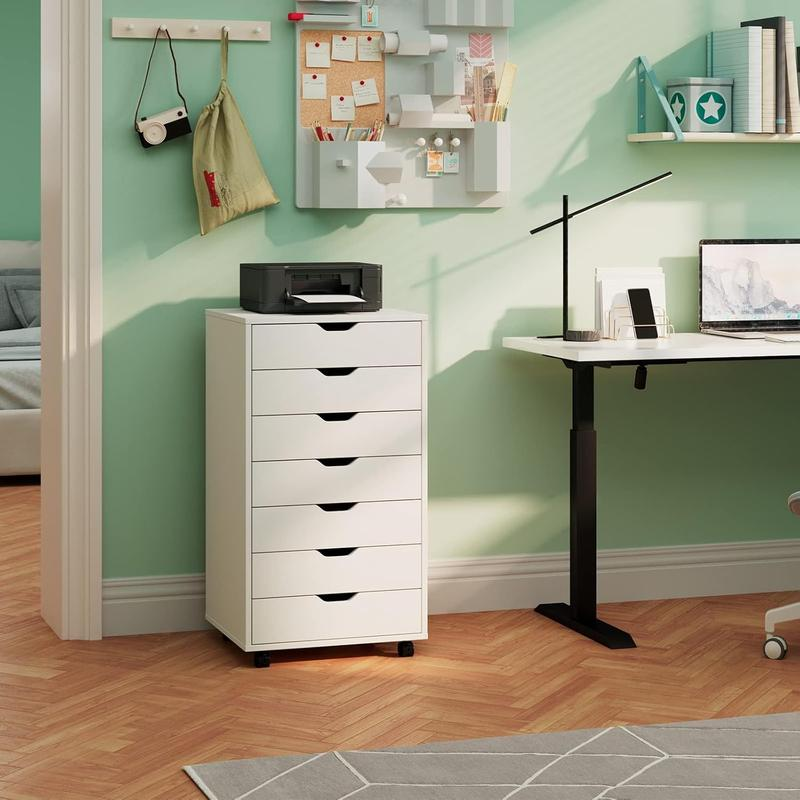 Cónomda de Madera con 7 Cajones Organizador de Ropa y Archivero Móvil, Cofre de Almacenamiento con Ruedas Ruedas Giratorias 360° y Freno