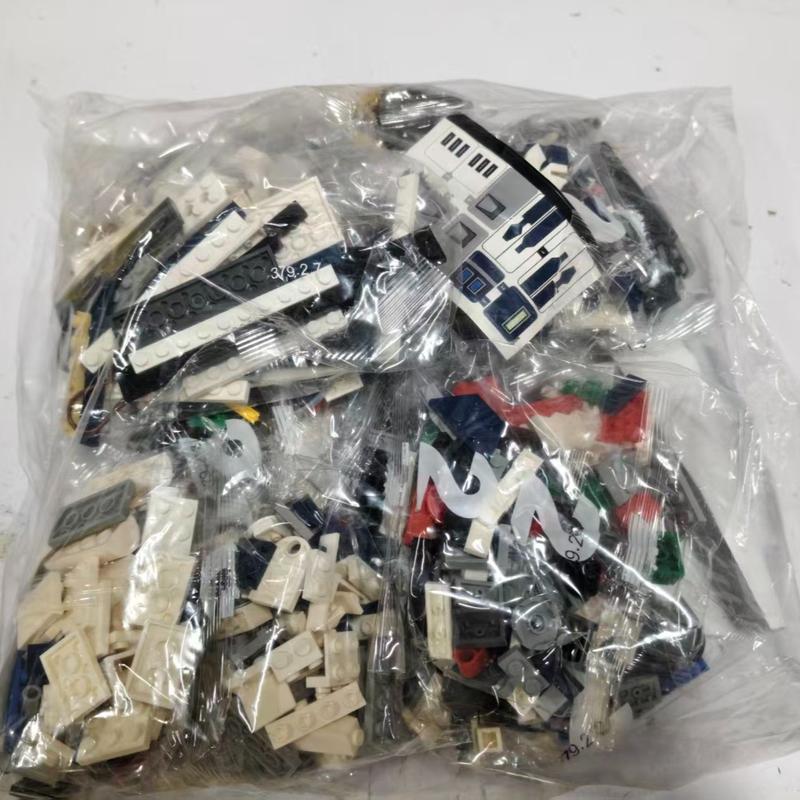 Juego de bloques de construcción de 1175 piezas con forma de acorazado, juguete de bloques de construcción entrelazados, regalo de cumpleaños para niños y adultos.