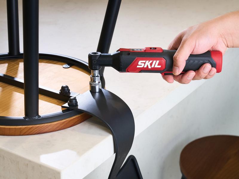 Kit de destornillador eléctrico SKIL PWRCORE GO + llave de carraca de doble accionamiento