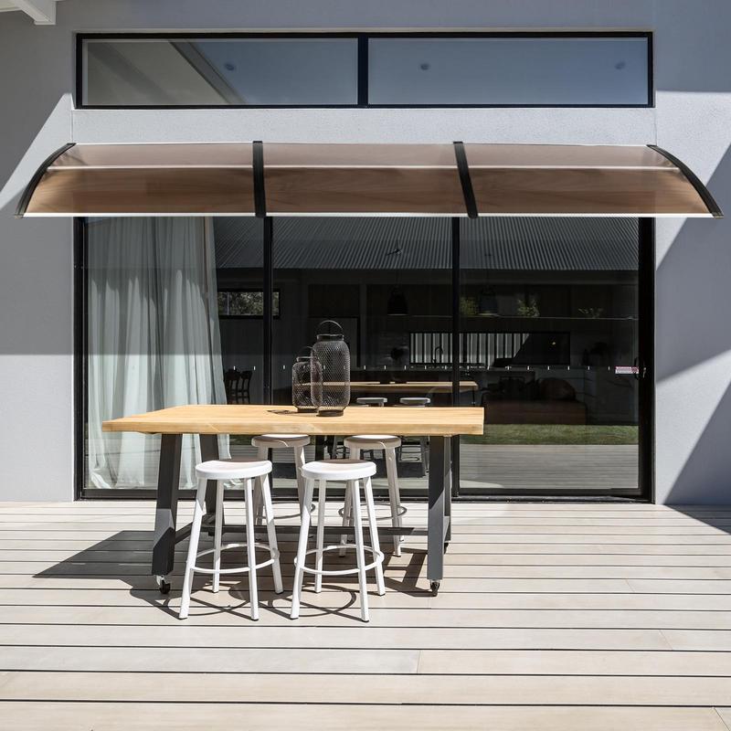 Toldo para ventana y puerta Ubesgoo, cubierta de policarbonato para puerta principal, toldo para patio exterior, protección UV, lluvia, nieve y luz solar, lámina hueca, tablero marrón y soporte blanco.